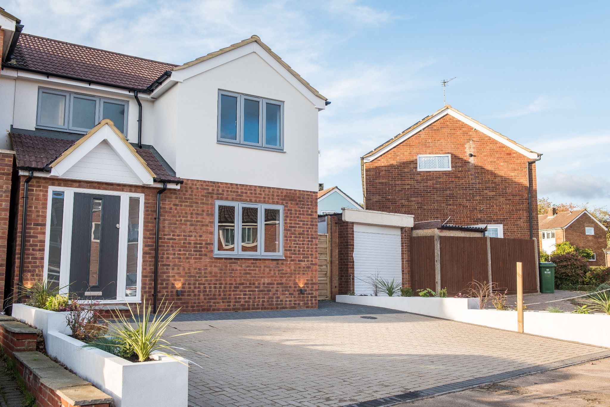 4 bedroom semi-detached house For Sale in St. Albans - Photograph 1