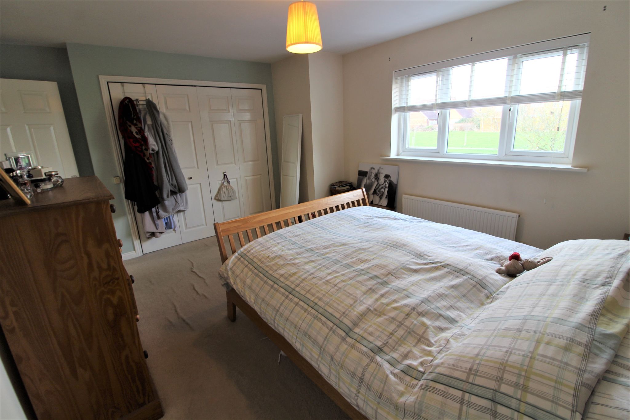 5 bedroom detached house Sale Agreed in Goffs Oak - Photograph 12