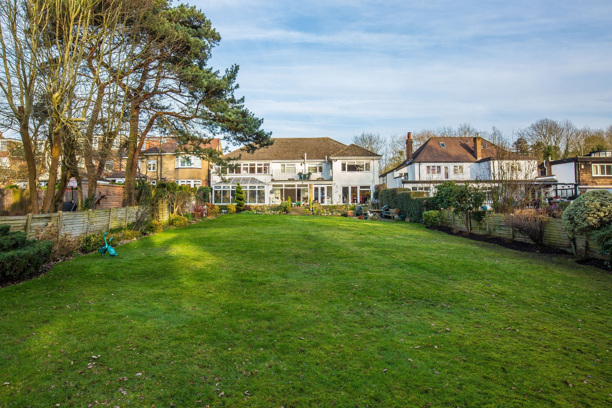 6 bedroom detached house For Sale in Hadley Wood - Photograph 24