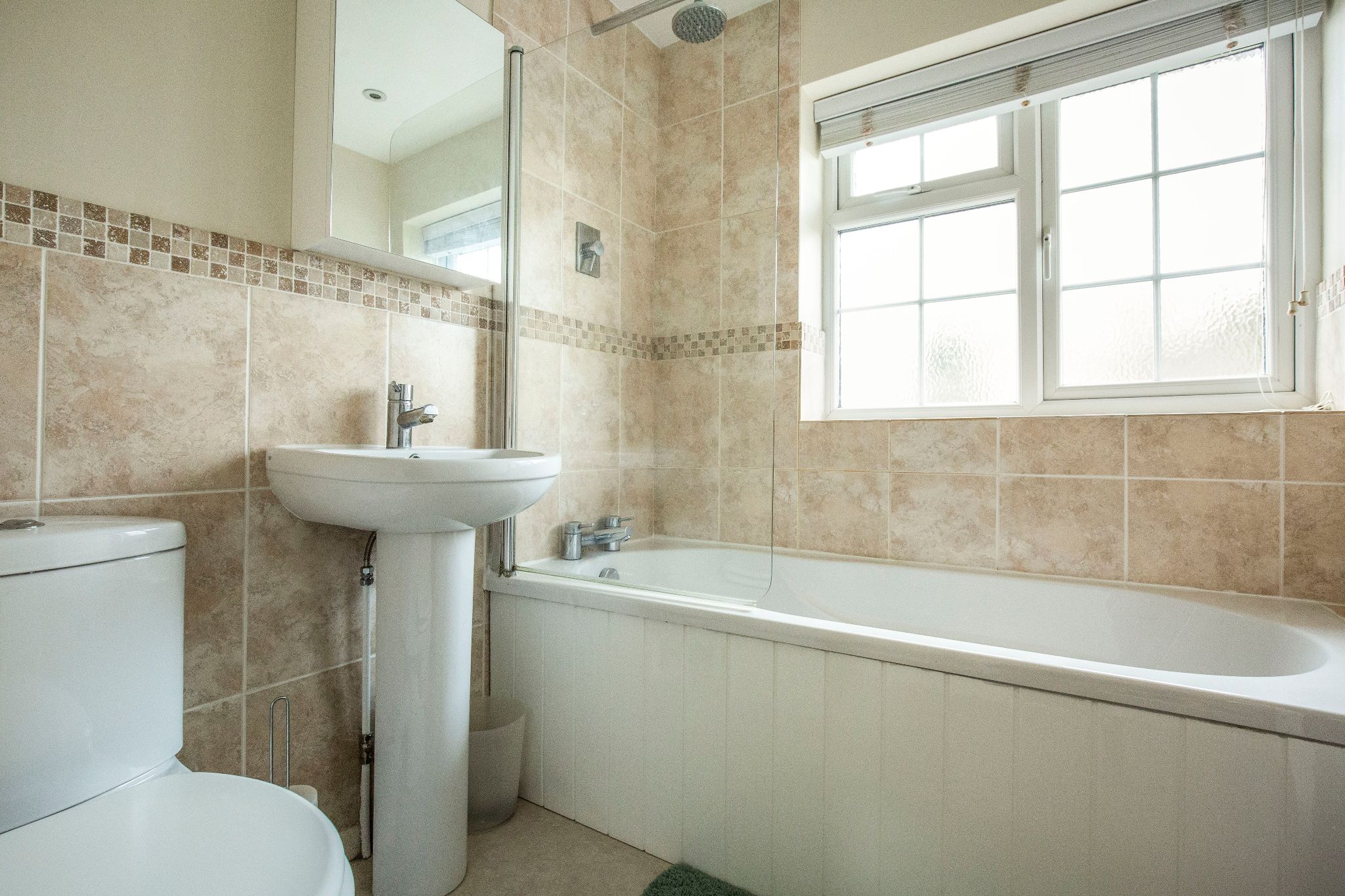 4 bedroom semi-detached house SSTC in Welham Green - Photograph 11