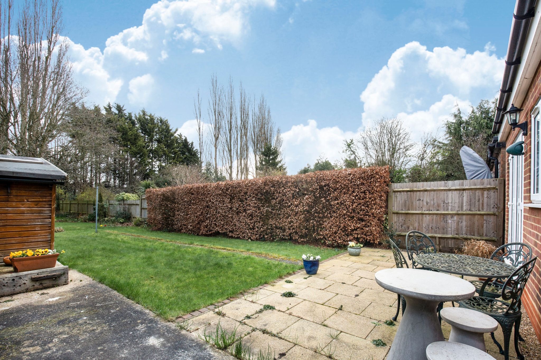 4 bedroom semi-detached house SSTC in Welham Green - Photograph 19