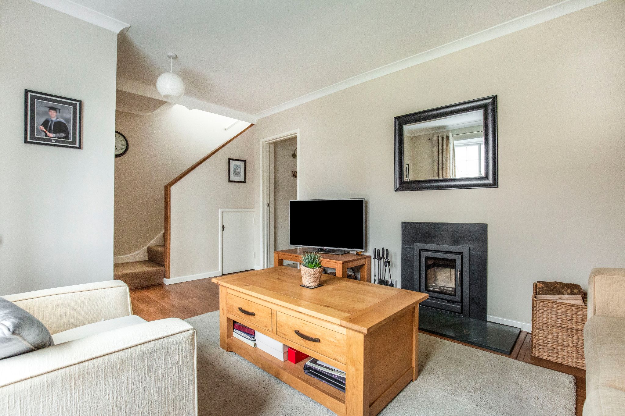 4 bedroom semi-detached house SSTC in Welham Green - Photograph 10