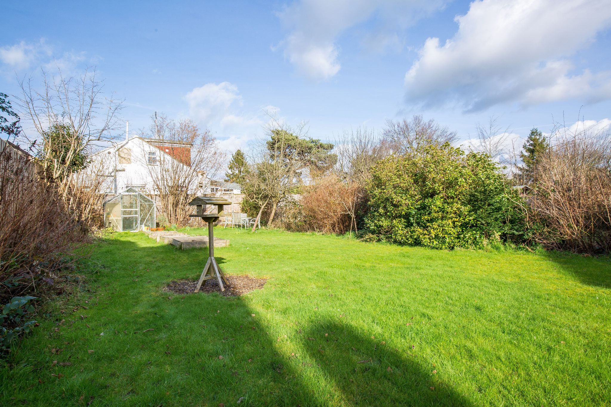 3 bedroom semi-detached house SSTC in Hatfield - Photograph 11