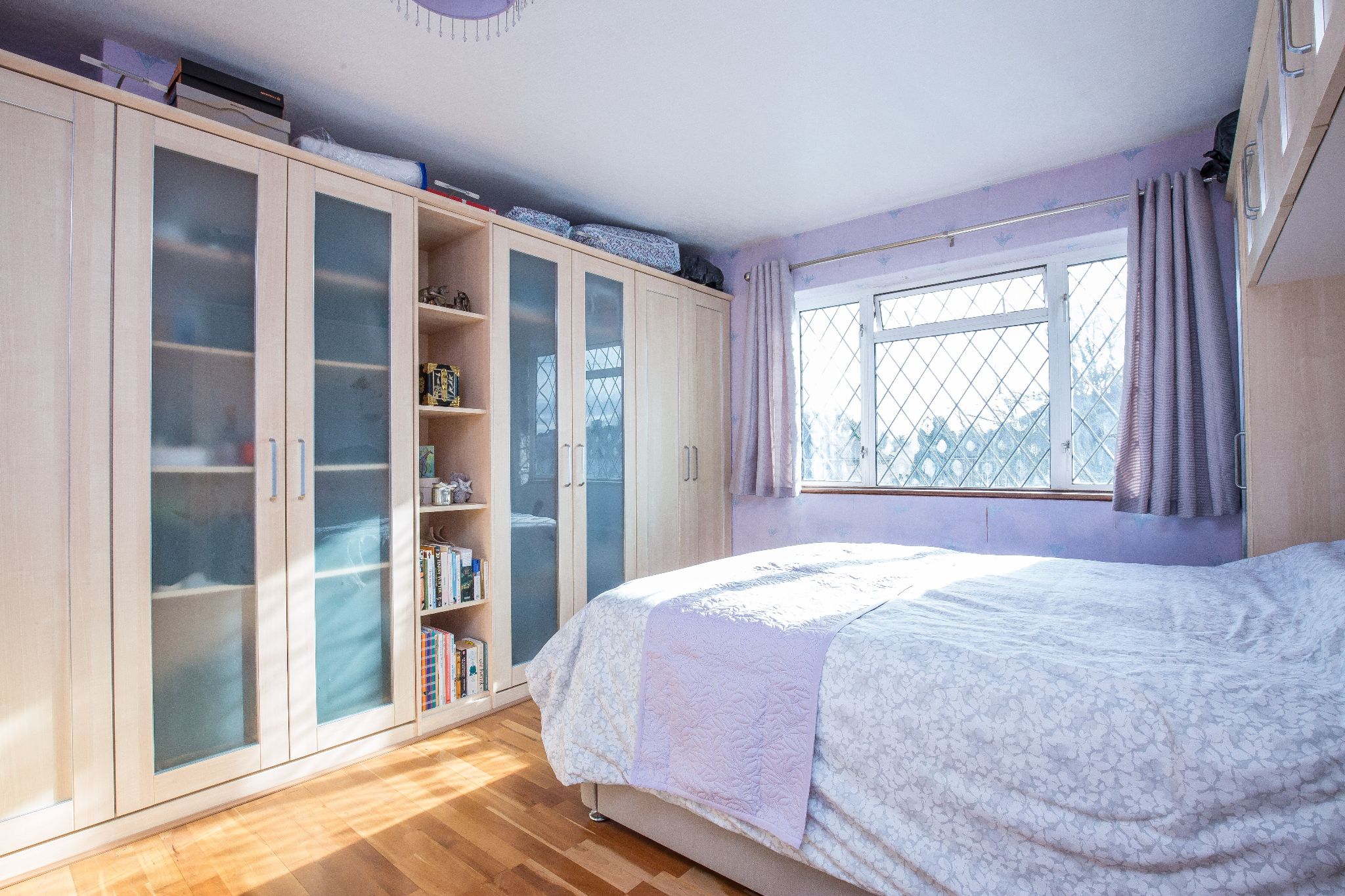 3 bedroom semi-detached house SSTC in Hatfield - Photograph 8