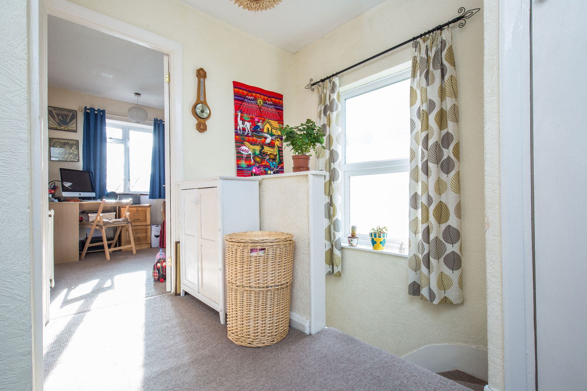 3 bedroom semi-detached house SSTC in Hatfield - Photograph 4