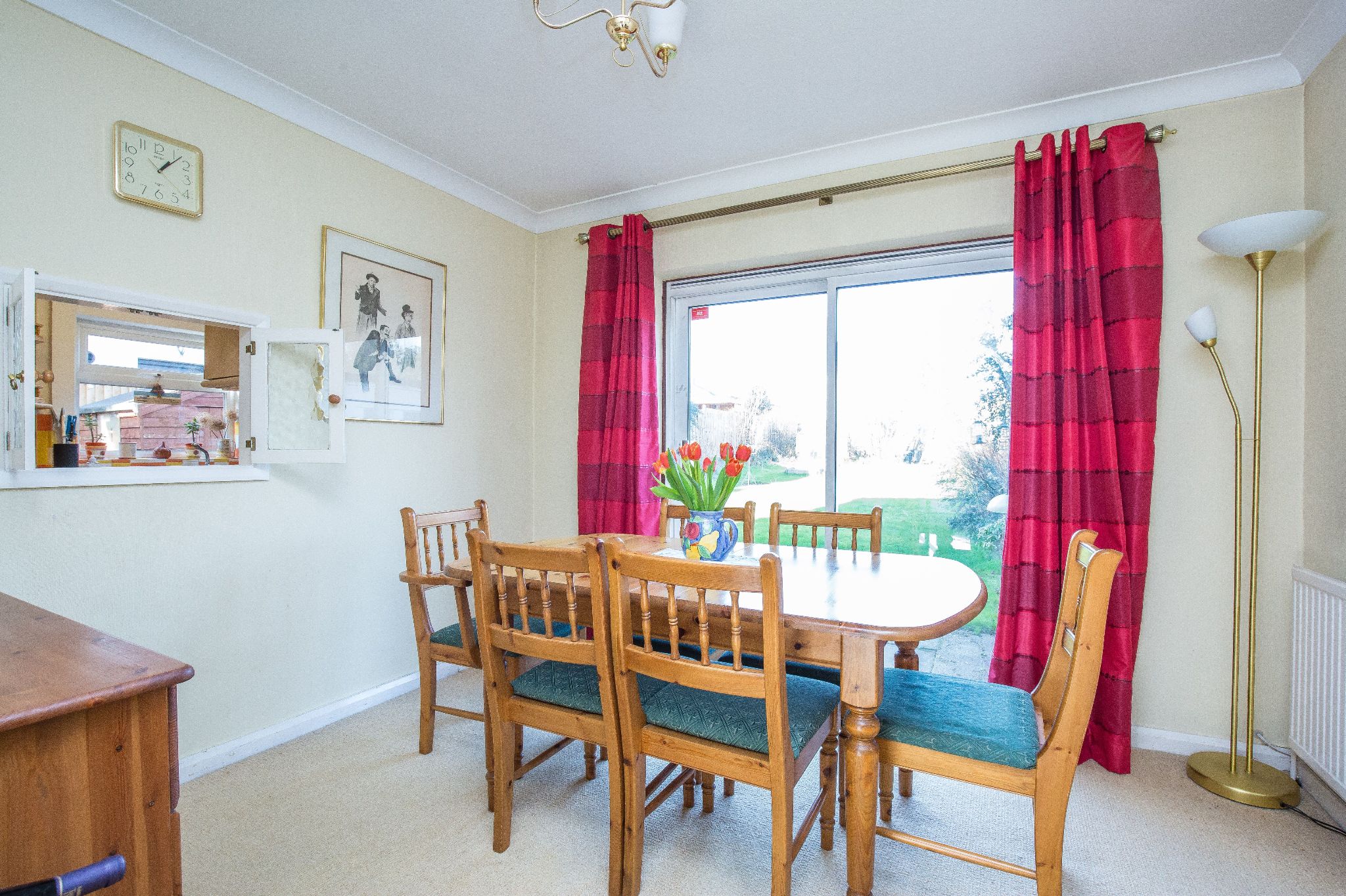 3 bedroom semi-detached house SSTC in Hatfield - Photograph 5