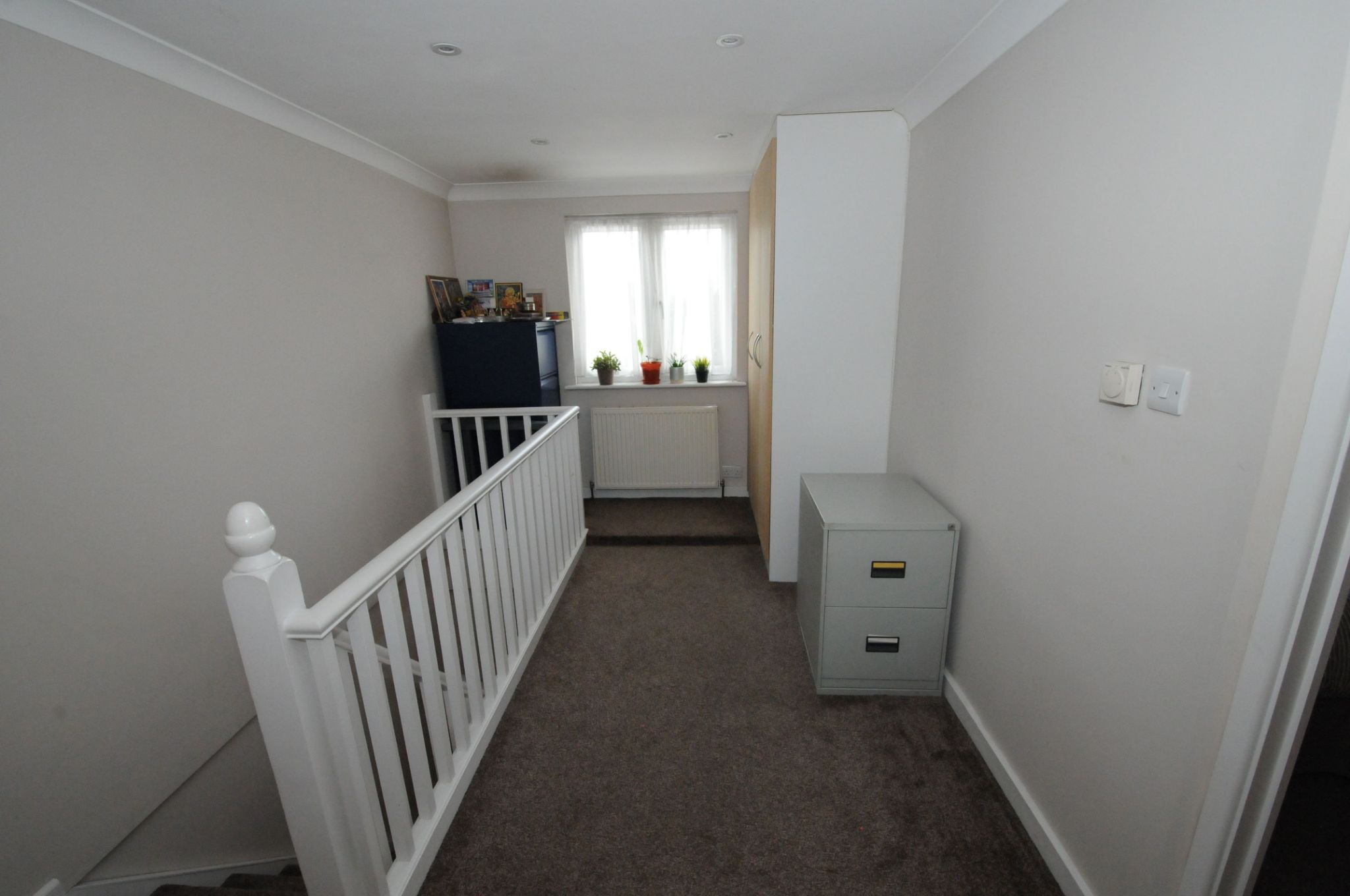 4 bedroom semi-detached bungalow SSTC in Potters Bar - Photograph 7
