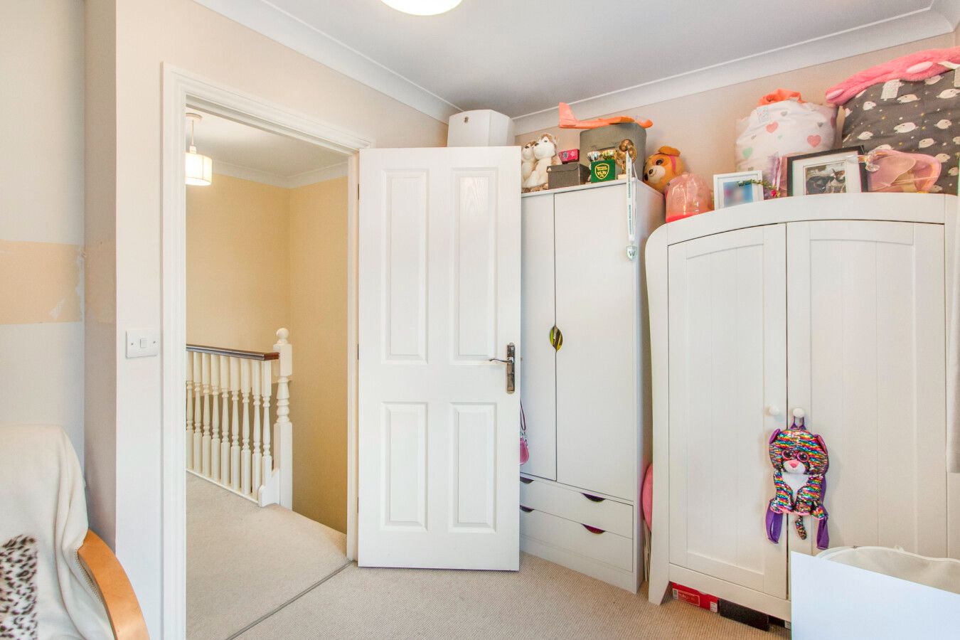 2 bedroom semi-detached house For Sale in Potters Bar - Photograph 13