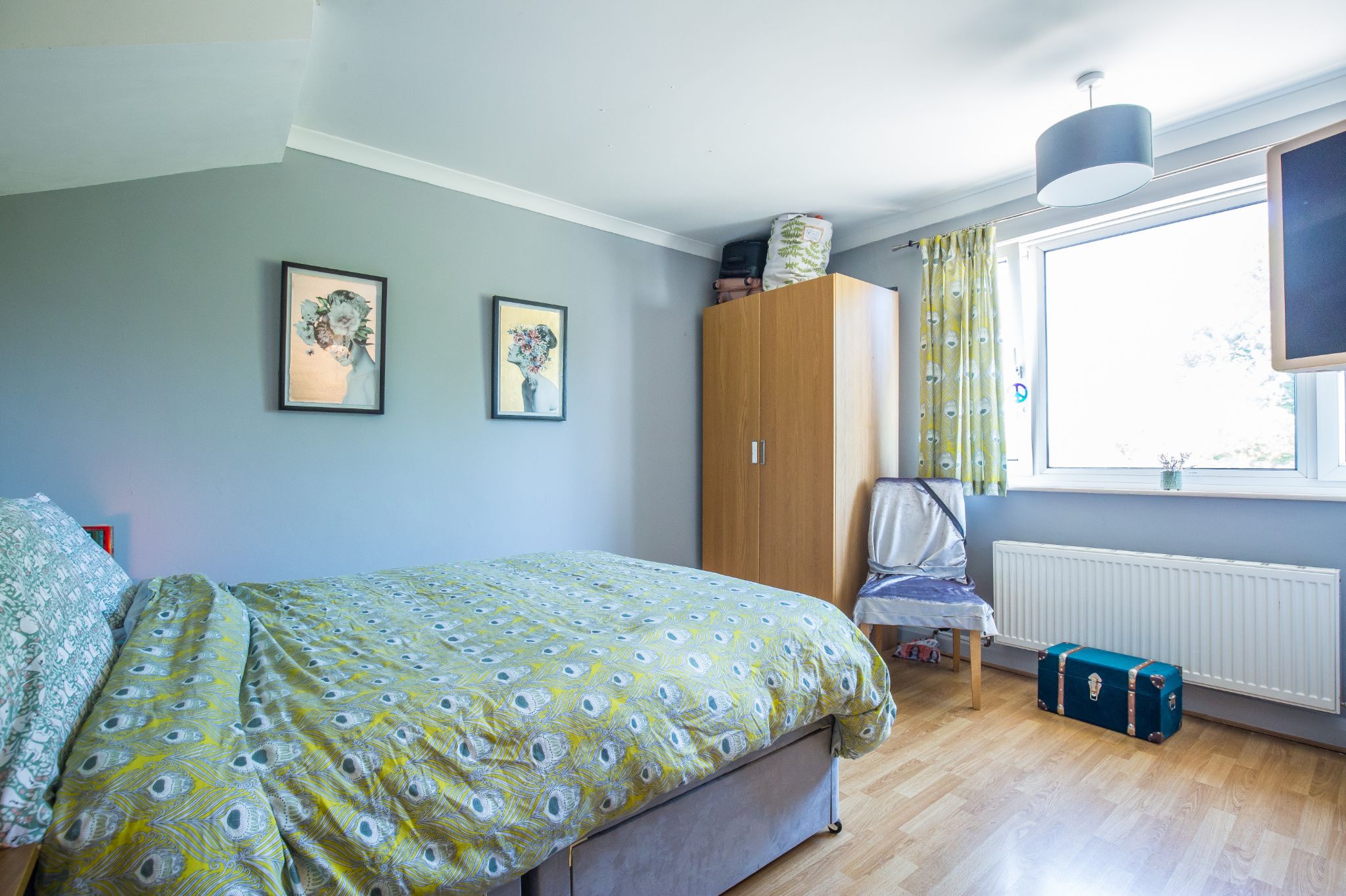 4 bedroom detached house For Sale in Brookmans Park - Photograph 18