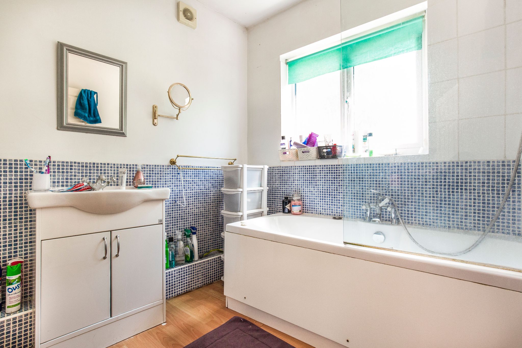 3 bedroom semi-detached house SSTC in Potters Bar - Photograph 11