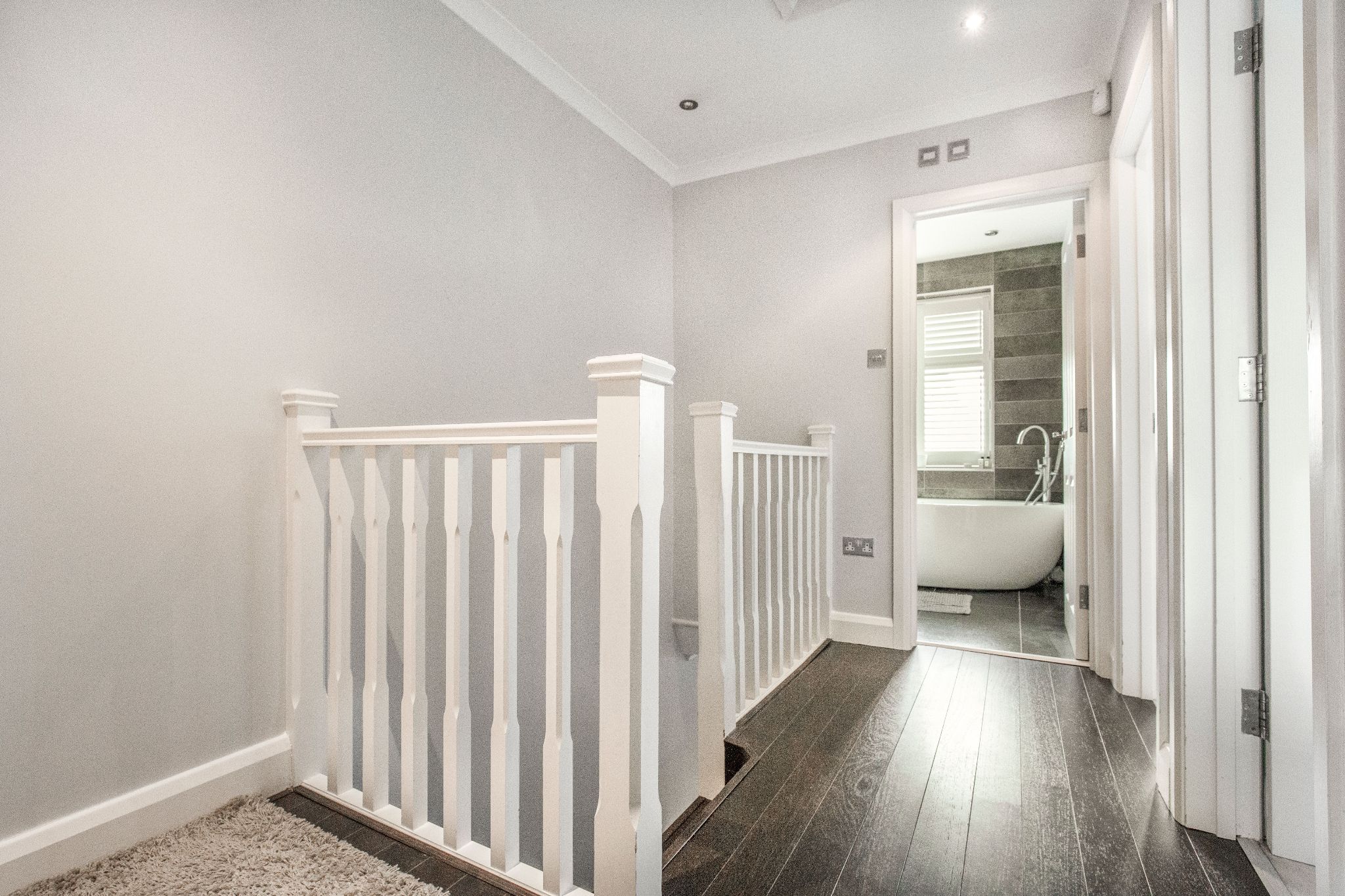 3 bedroom semi-detached house For Sale in Potters Bar - Photograph 11