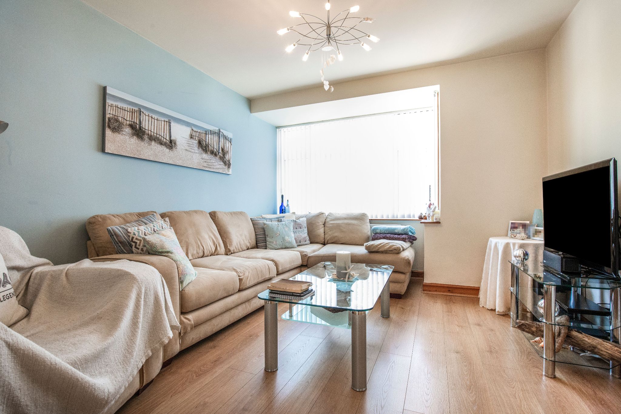 3 bedroom semi-detached house SSTC in Potters Bar - Photograph 9