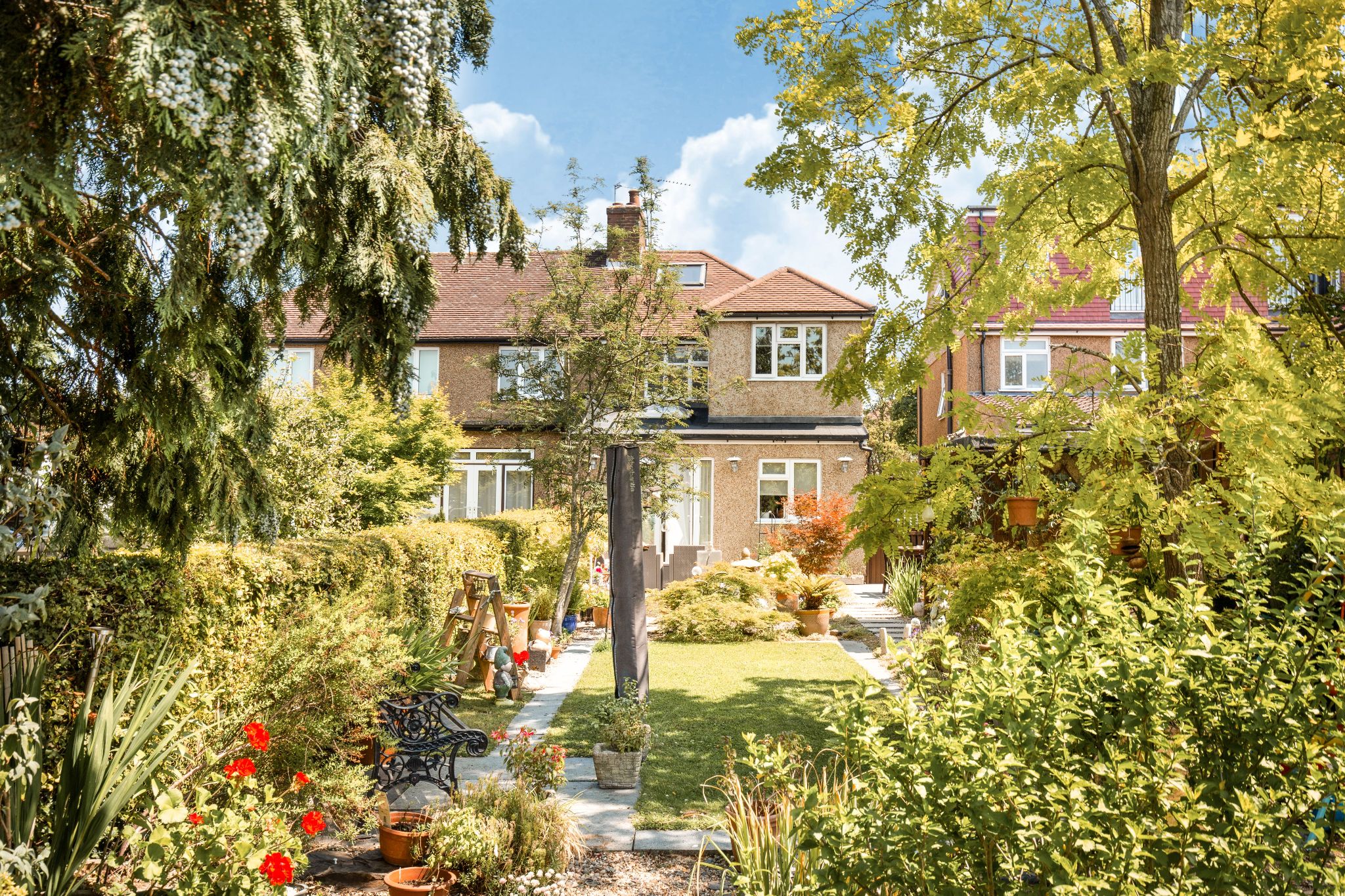 3 bedroom semi-detached house SSTC in Potters Bar - Photograph 20