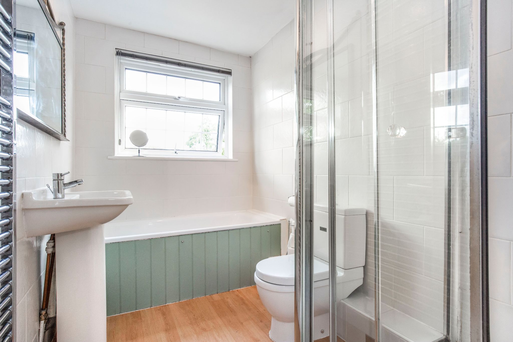 2 bedroom end terraced house SSTC in Potters Bar - Photograph 12