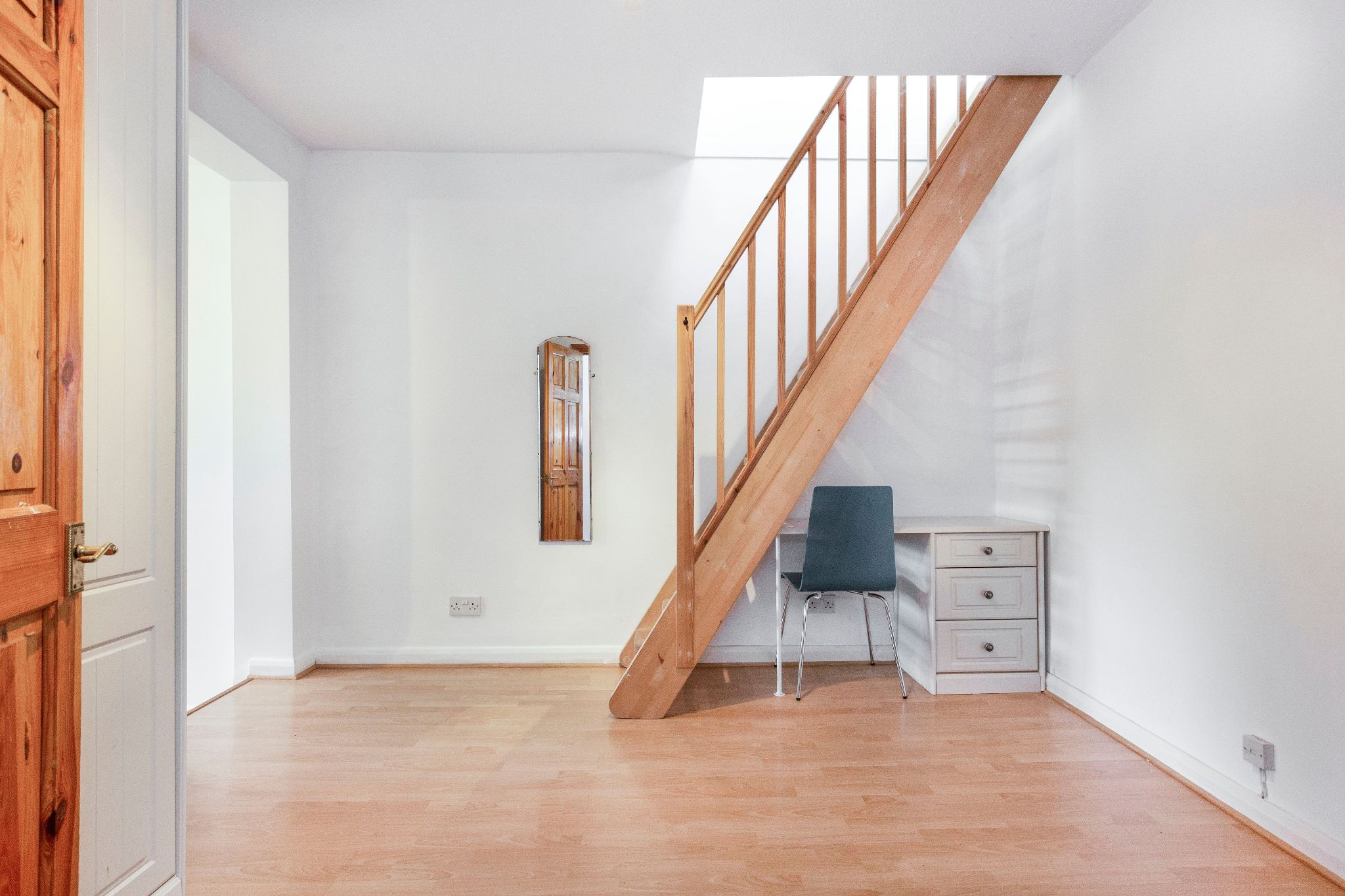 2 bedroom end terraced house SSTC in Potters Bar - Photograph 13