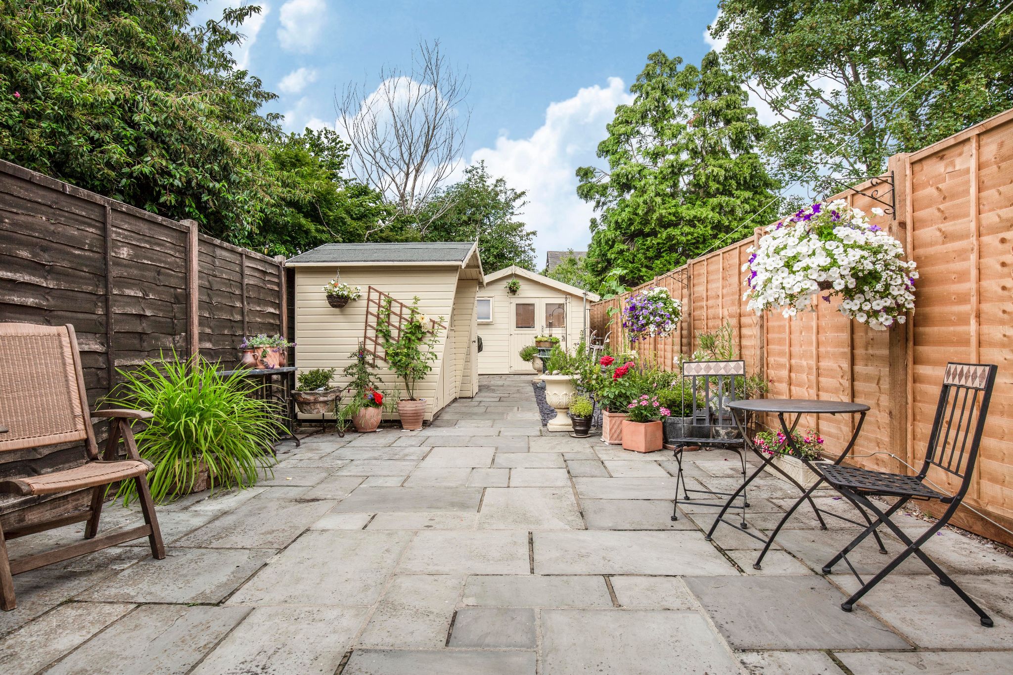 2 bedroom end terraced house SSTC in Potters Bar - Photograph 20