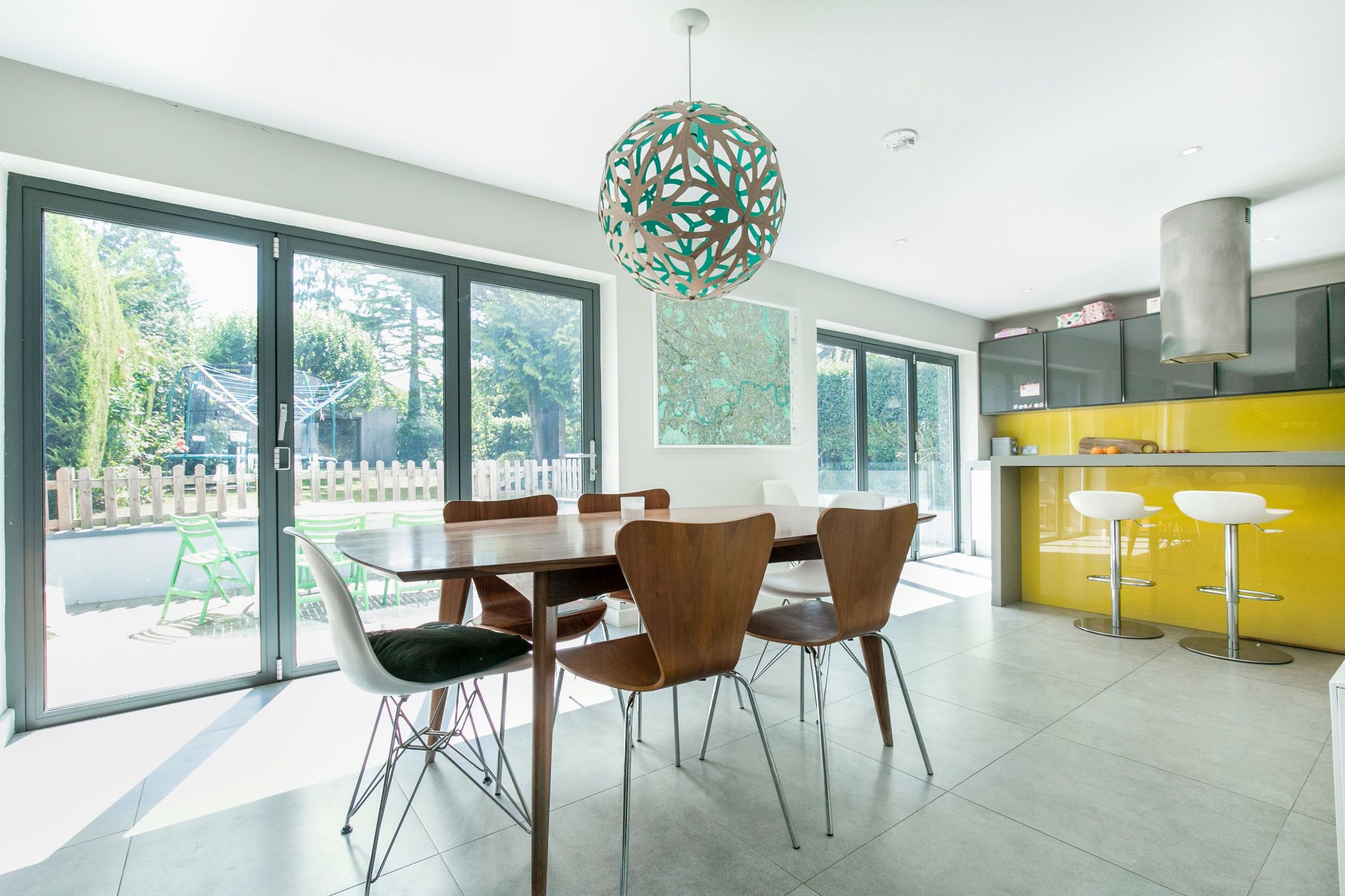 4 bedroom detached house For Sale in Brookmans Park - Photograph 31