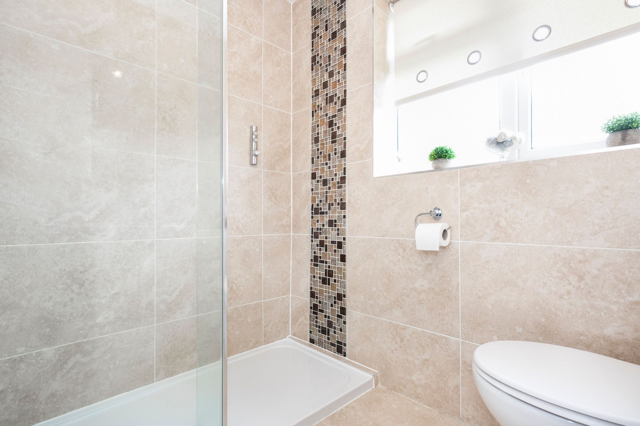 4 bedroom detached house For Sale in Potters Bar - Photograph 13