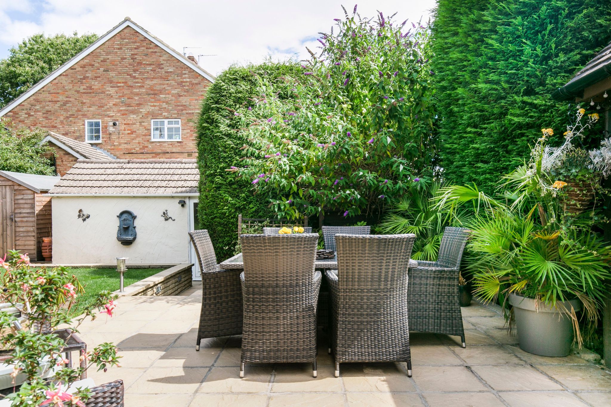 4 bedroom detached house For Sale in Potters Bar - Photograph 19