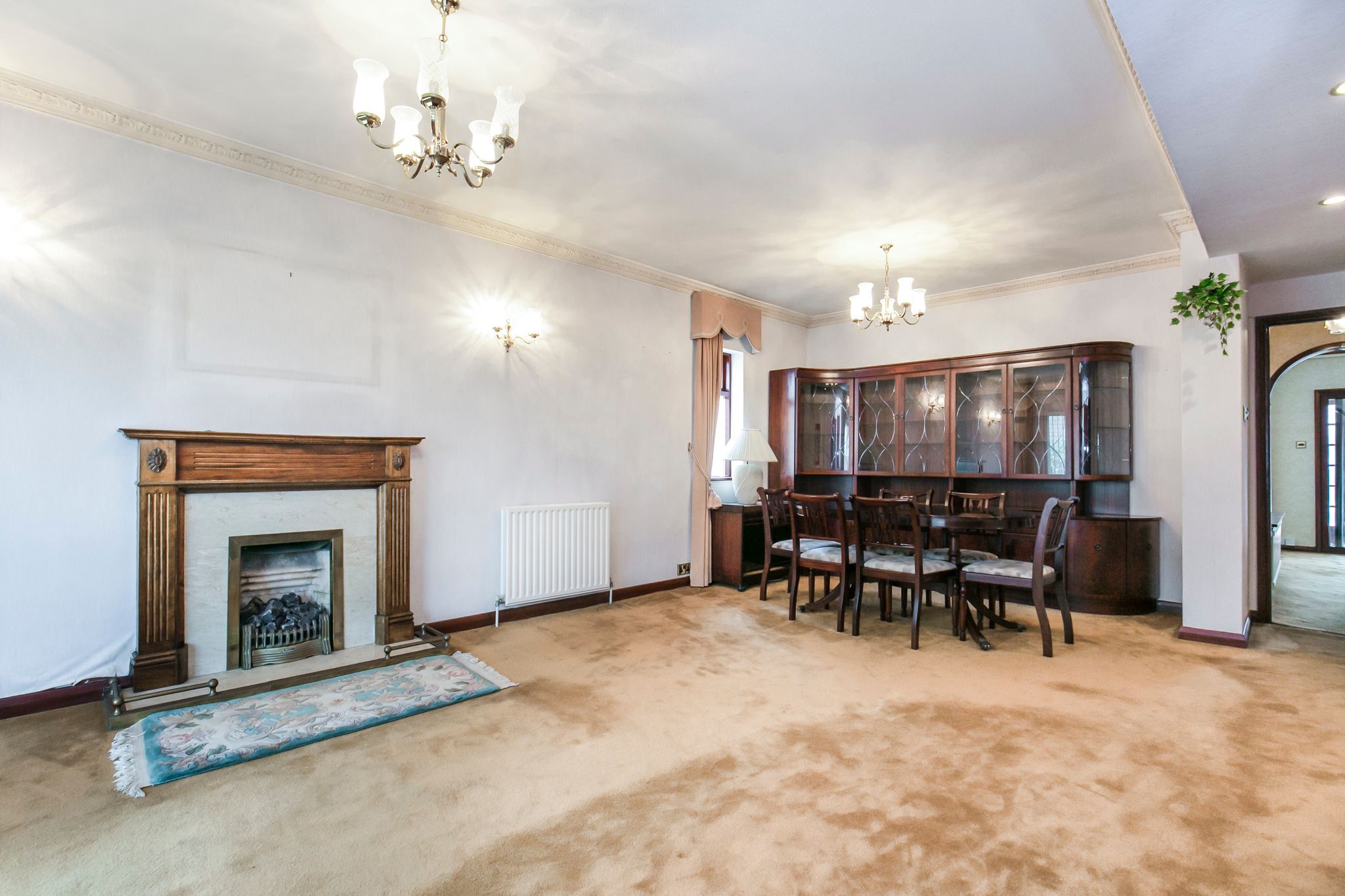 4 bedroom detached bungalow Sale Agreed in Potters Bar - Photograph 7