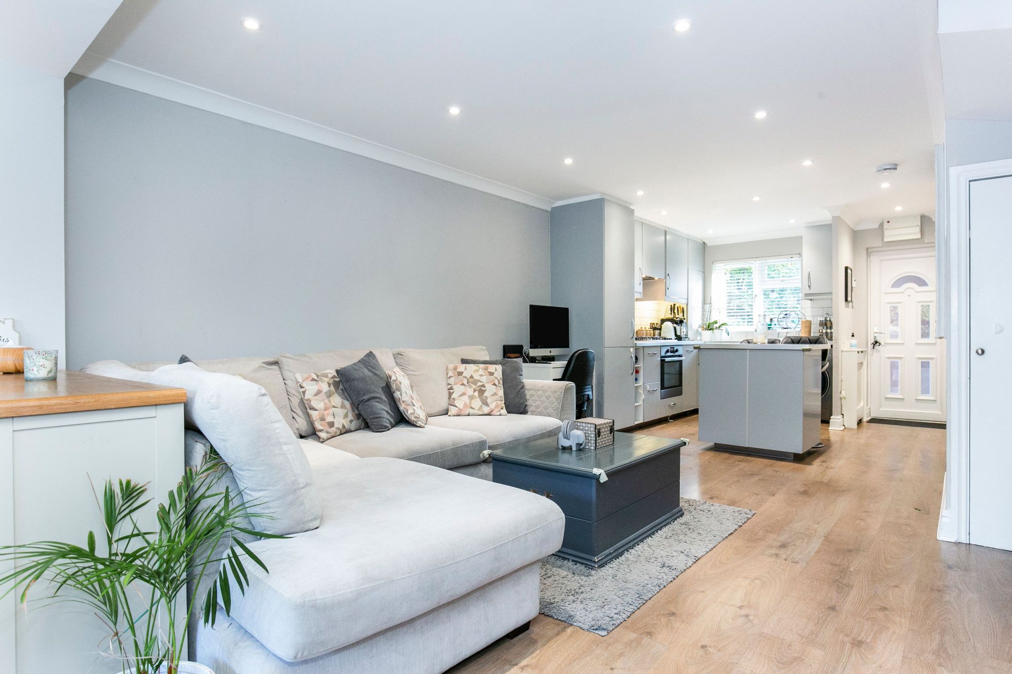 3 bedroom end terraced house SSTC in Welham Green - Photograph 3