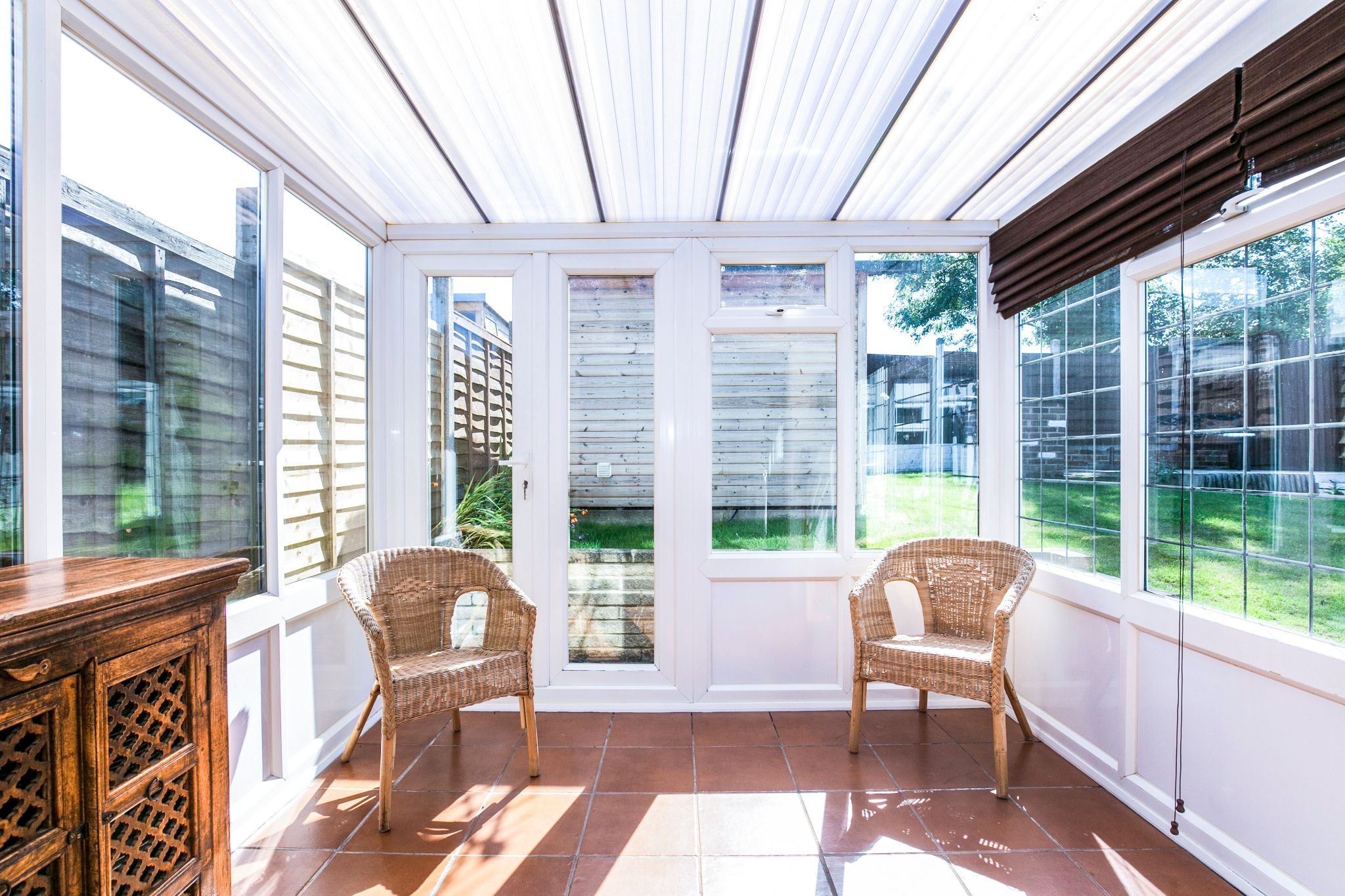 3 bedroom detached bungalow For Sale in Potters Bar - Photograph 15