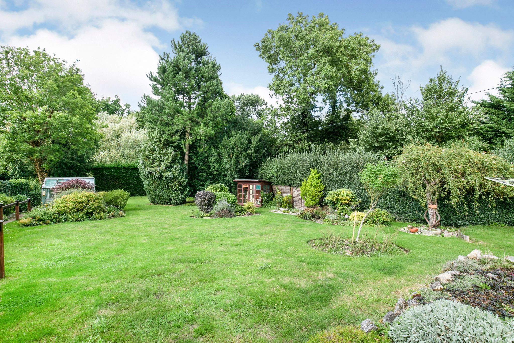 4 bedroom semi-detached house Sale Agreed in Hatfield - Photograph 18