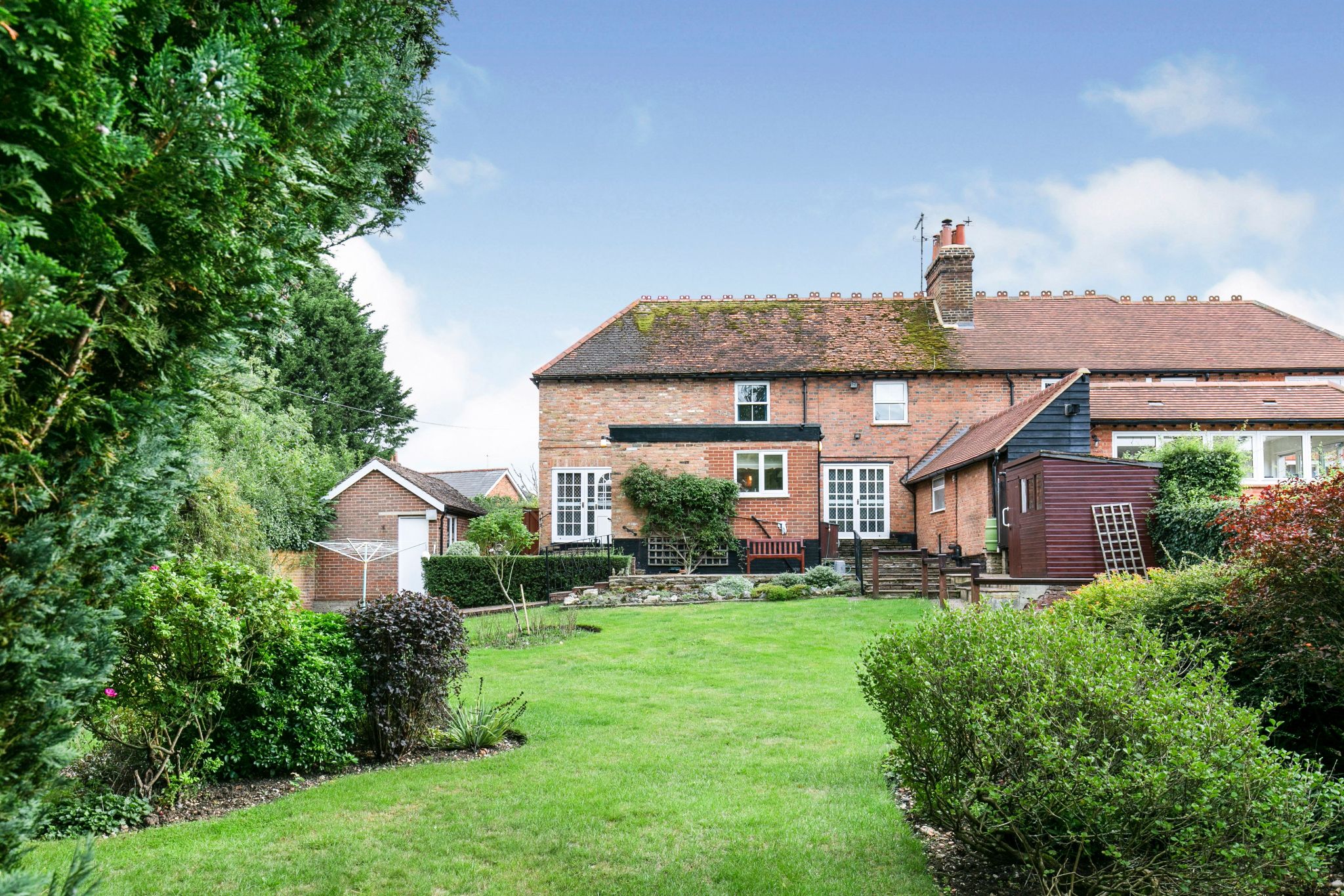 4 bedroom semi-detached house Sale Agreed in Hatfield - Photograph 20
