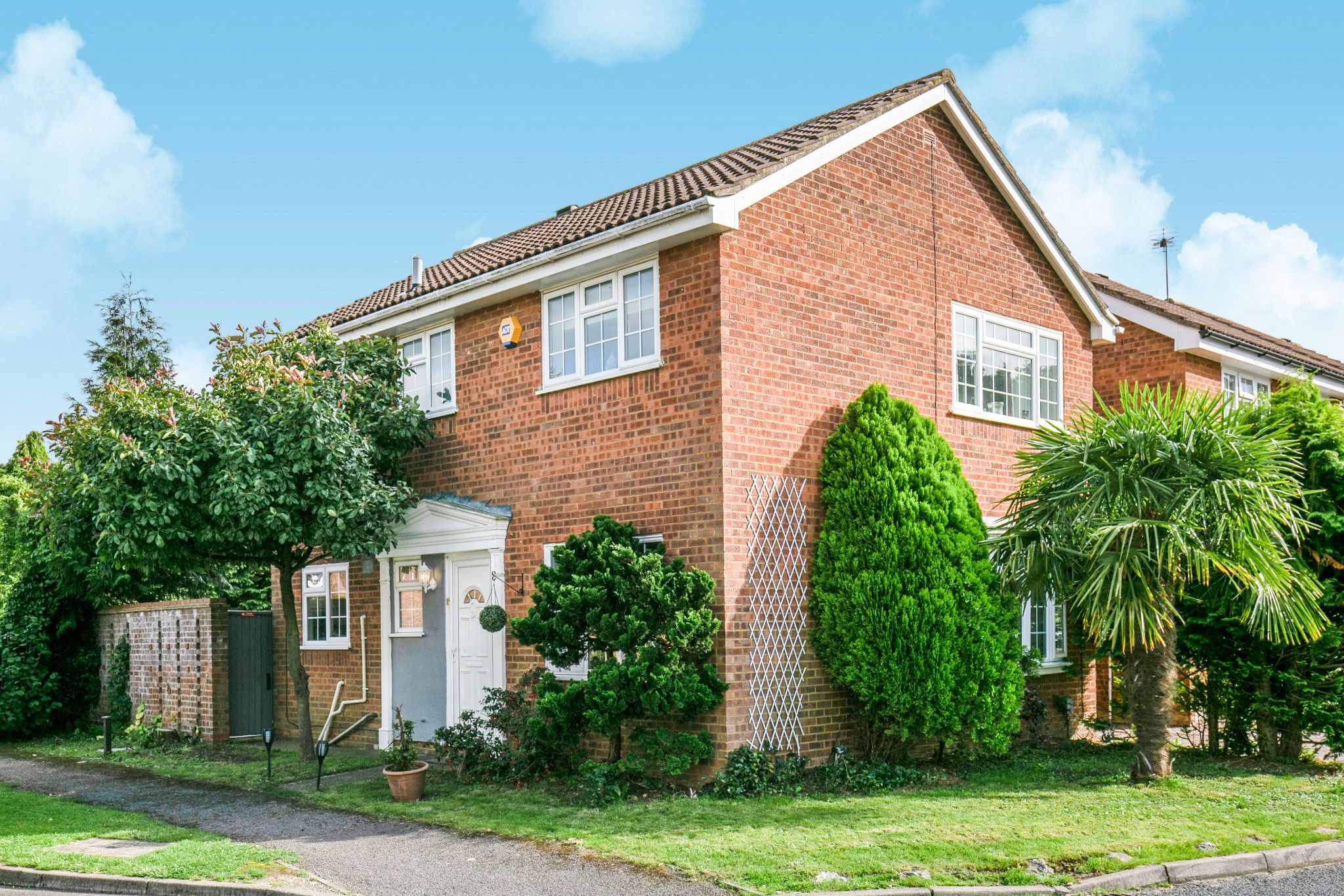 4 bedroom detached house SSTC in Welwyn Garden City - Photograph 1