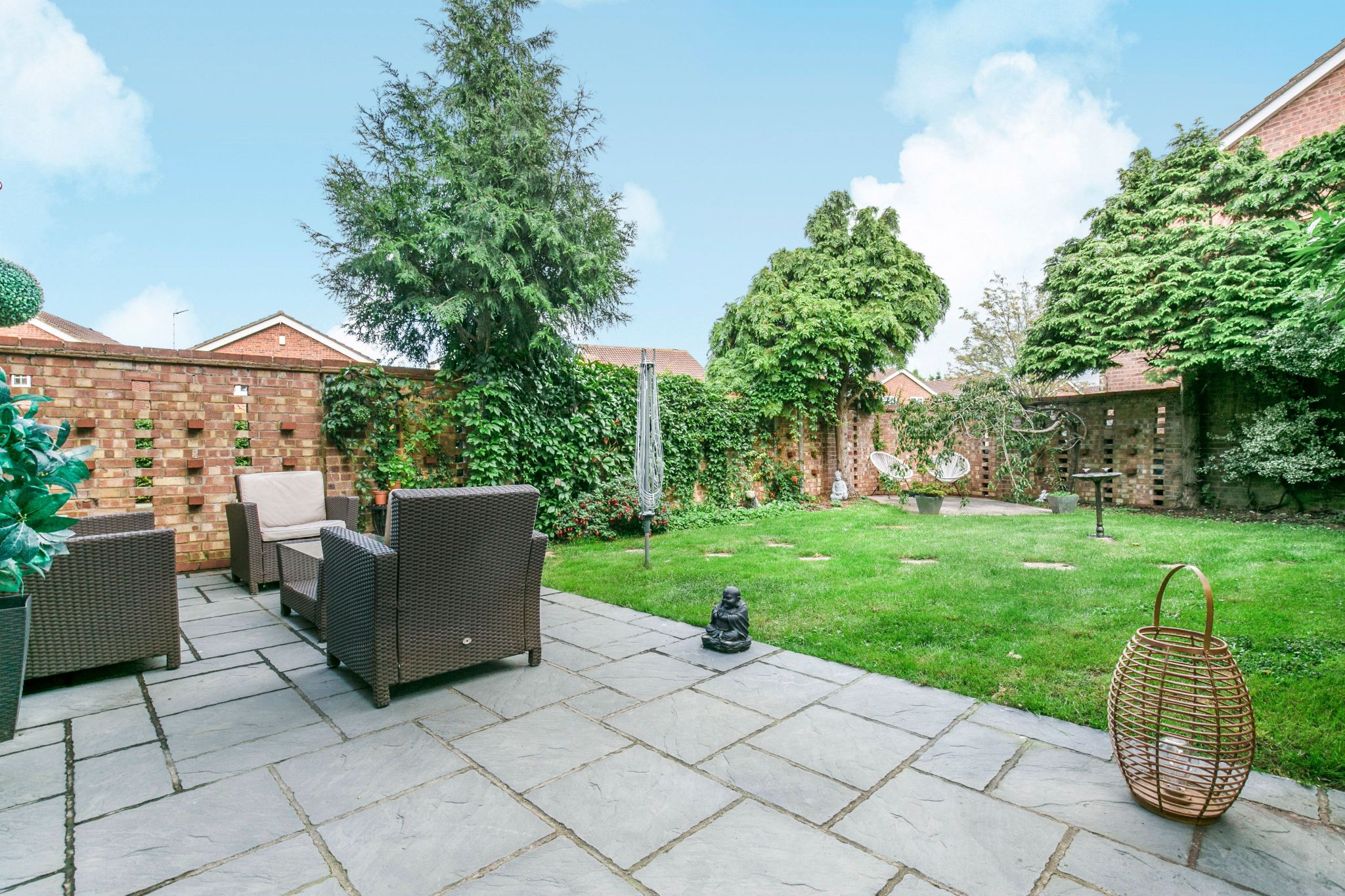 4 bedroom detached house SSTC in Welwyn Garden City - Photograph 13