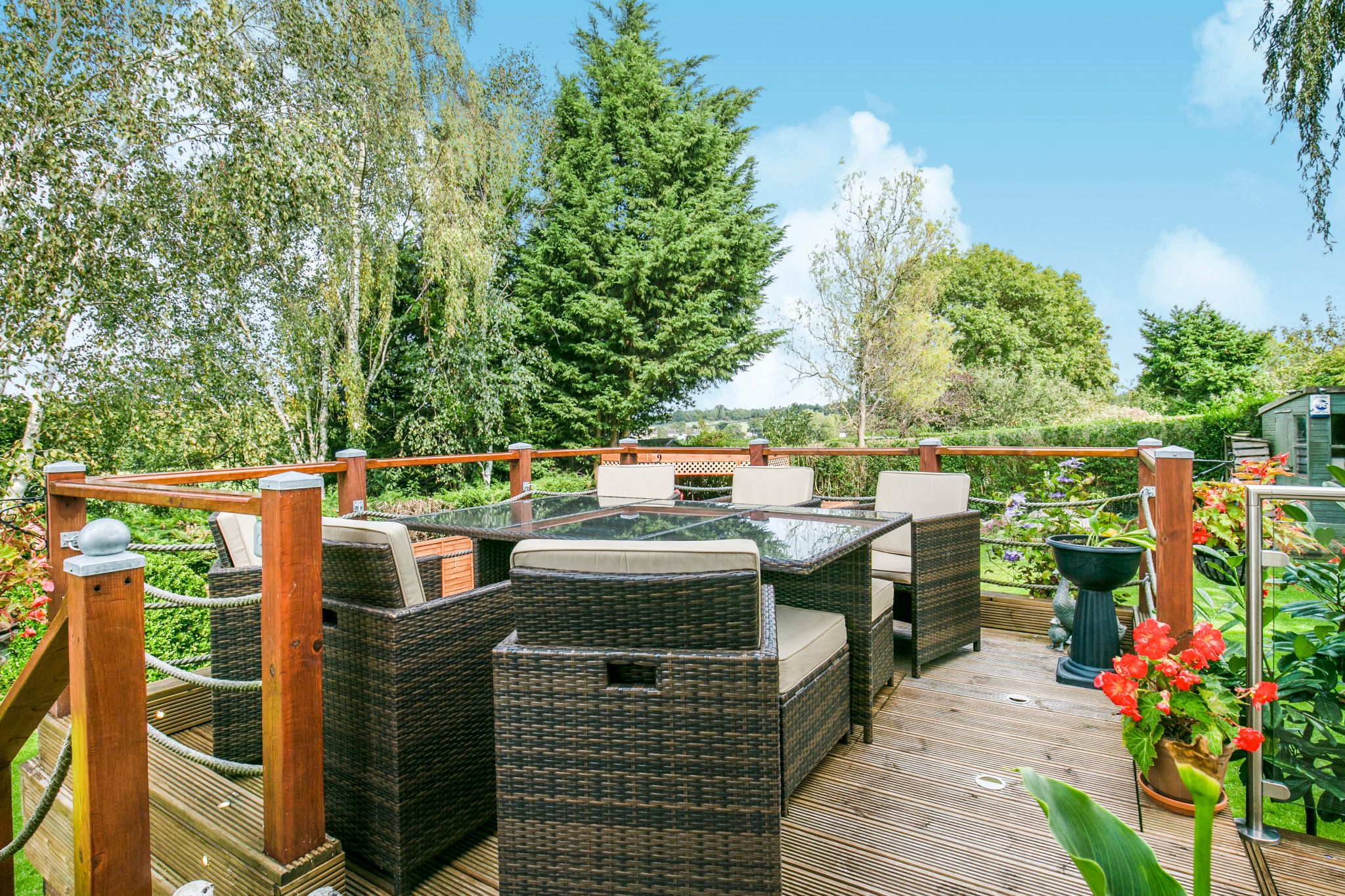 3 bedroom cottage house Sale Agreed in Potters Bar - Photograph 22