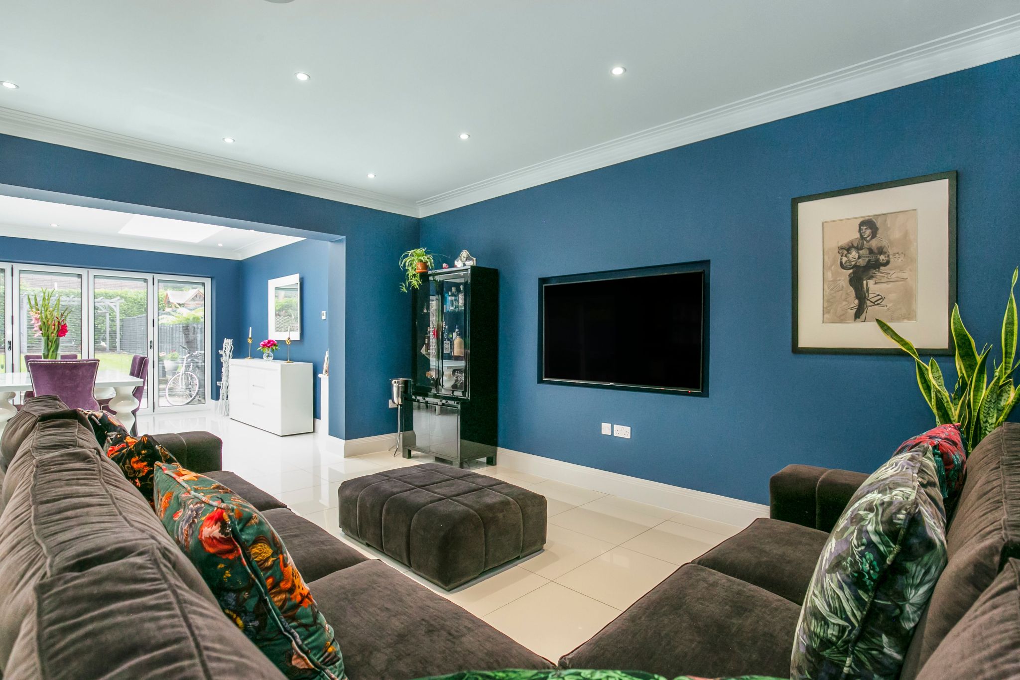 5 bedroom semi-detached house SSTC in Brookmans Park - Photograph 9