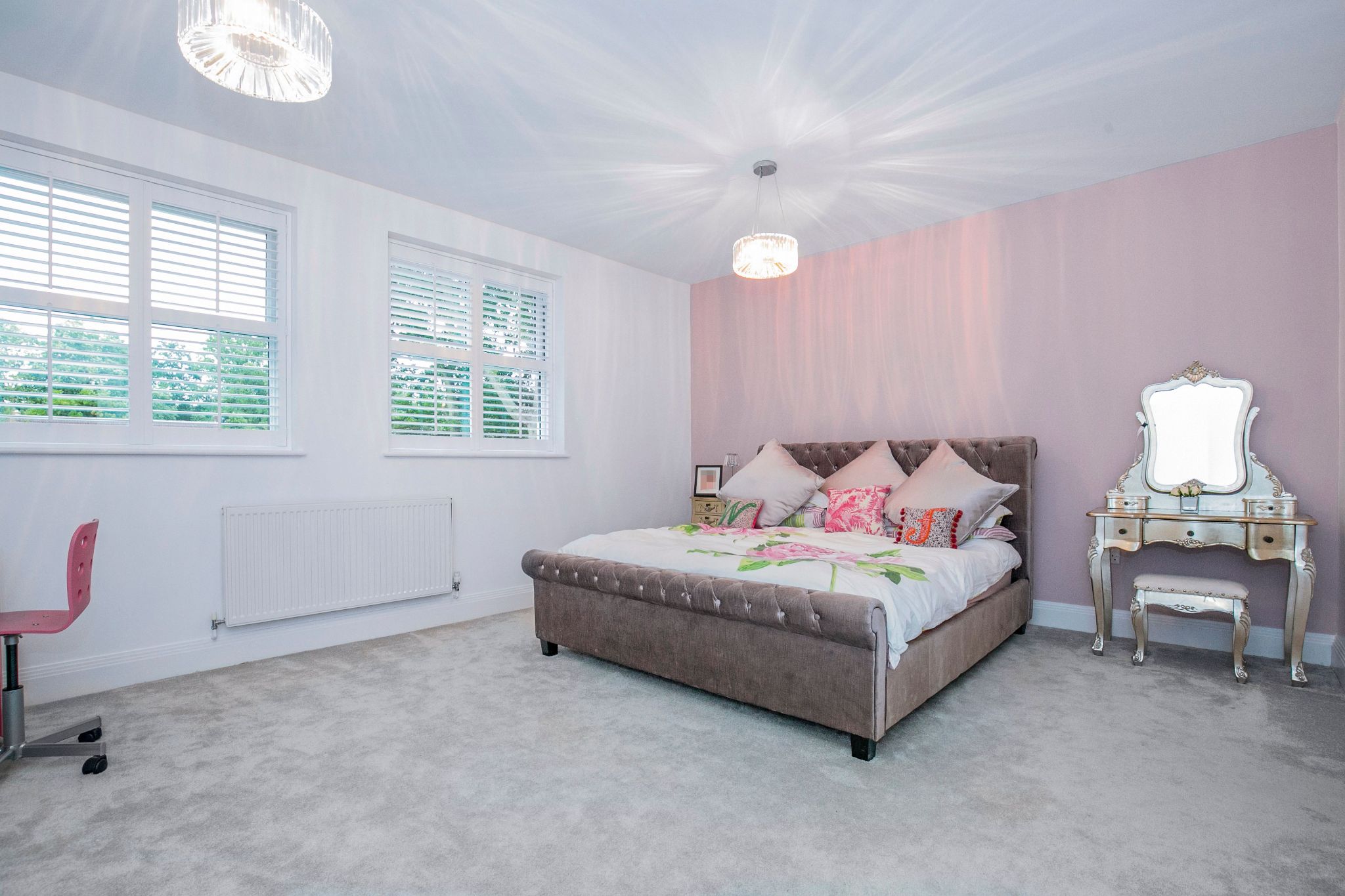 5 bedroom semi-detached house SSTC in Brookmans Park - Photograph 24