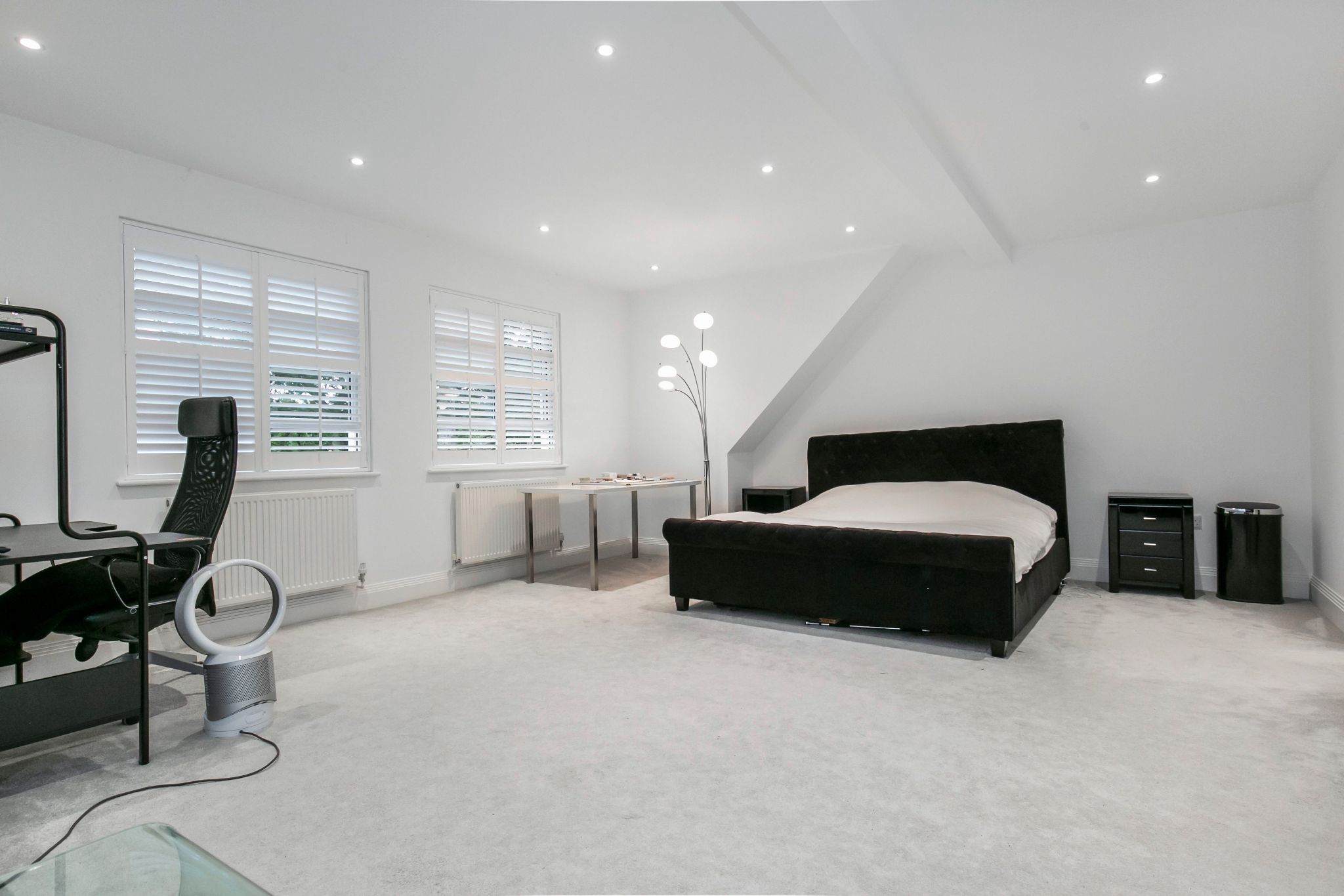 5 bedroom semi-detached house SSTC in Brookmans Park - Photograph 22