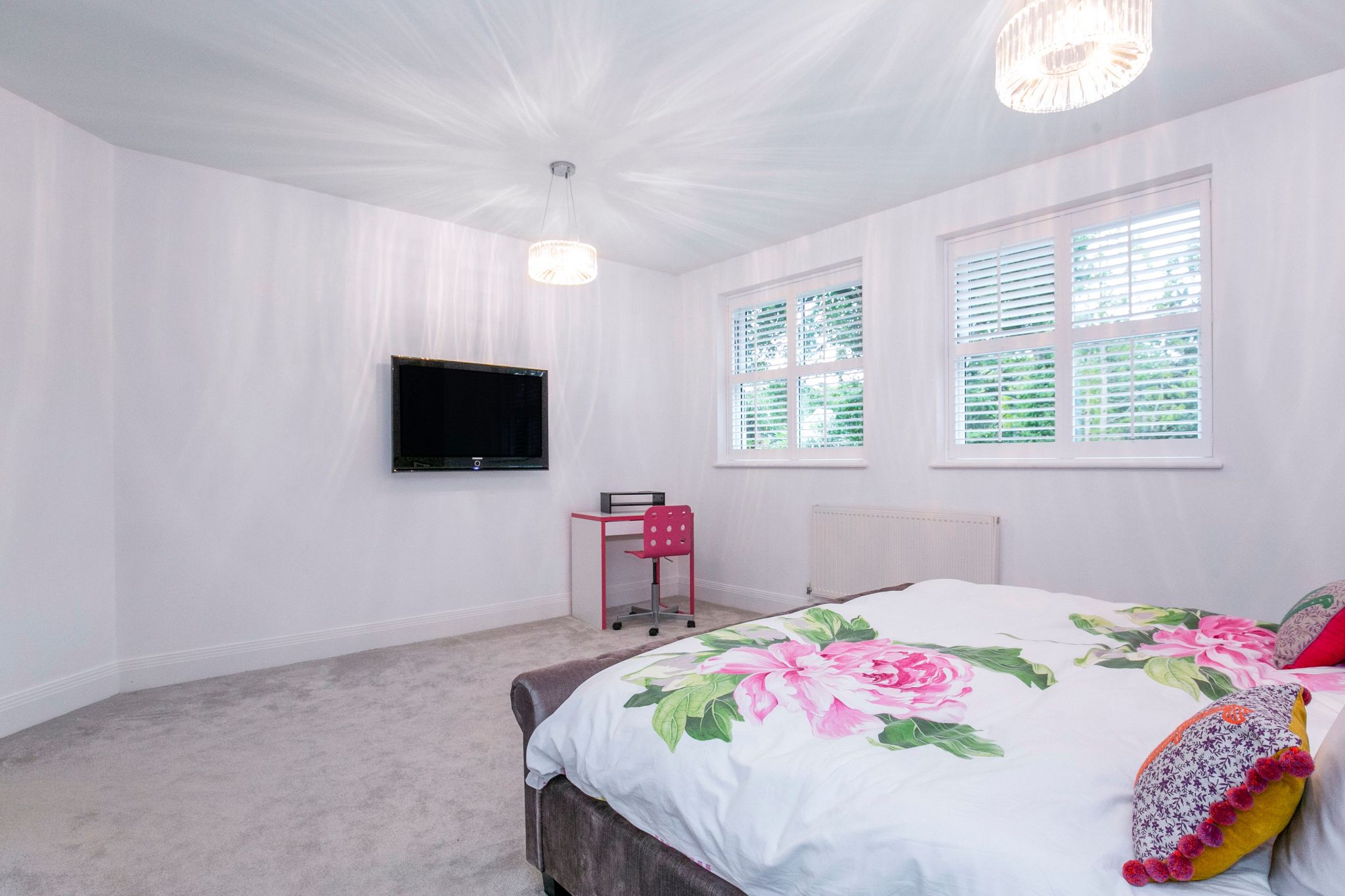 5 bedroom semi-detached house SSTC in Brookmans Park - Photograph 25