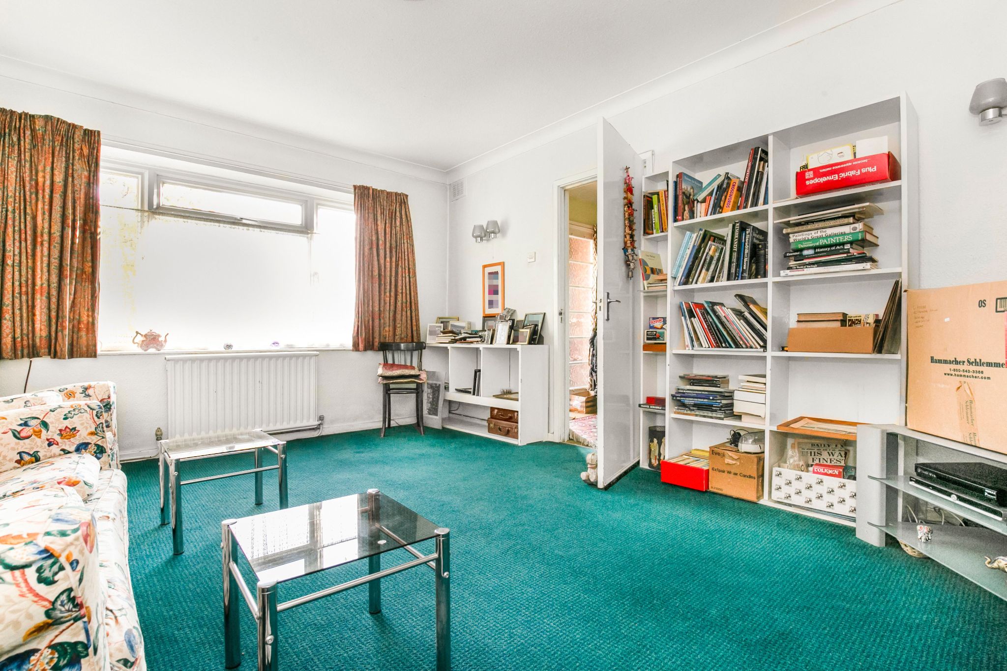 3 bedroom semi-detached house SSTC in Potters Bar - Photograph 10