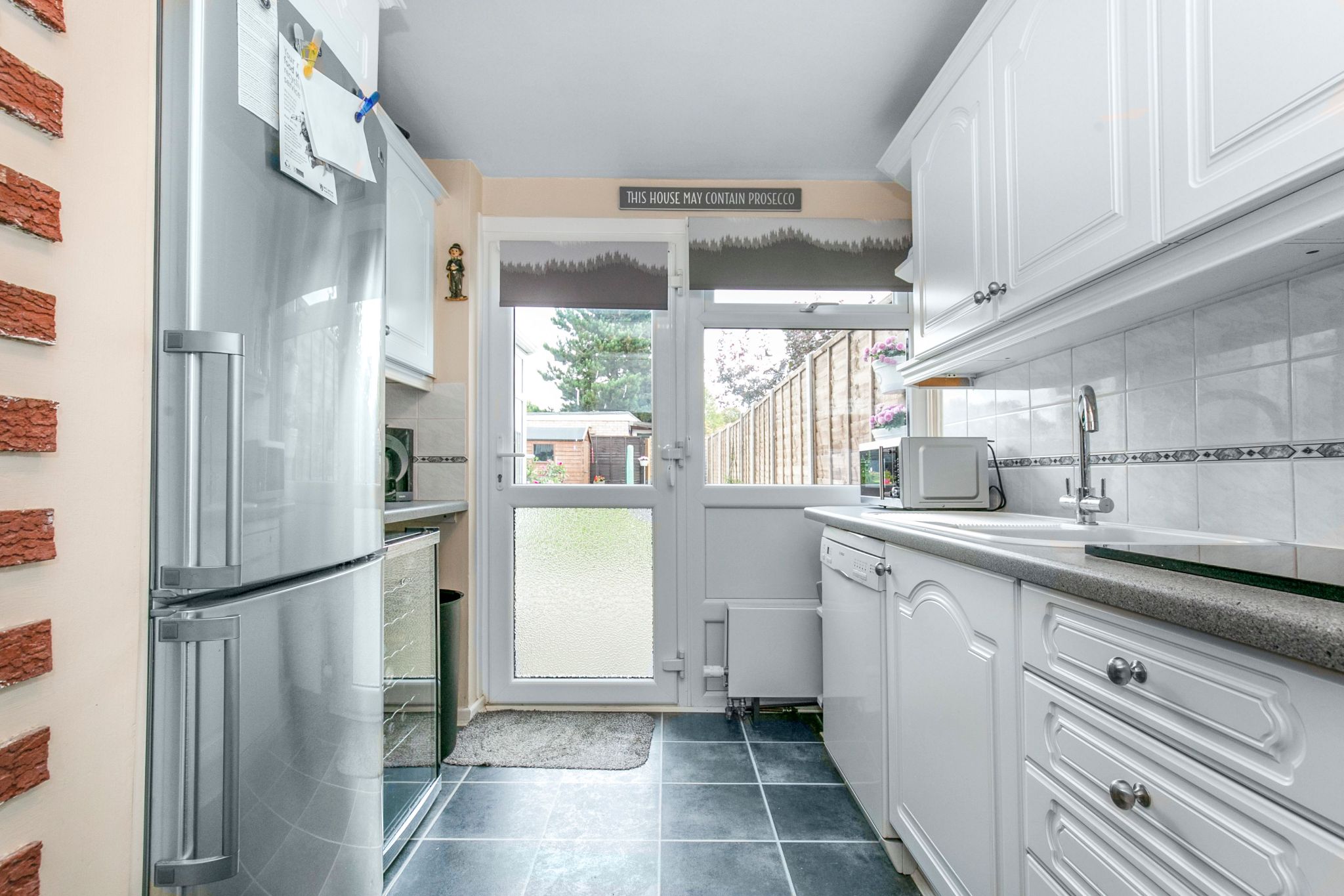 3 bedroom mid terraced house SSTC in Welwyn Garden City - Photograph 14