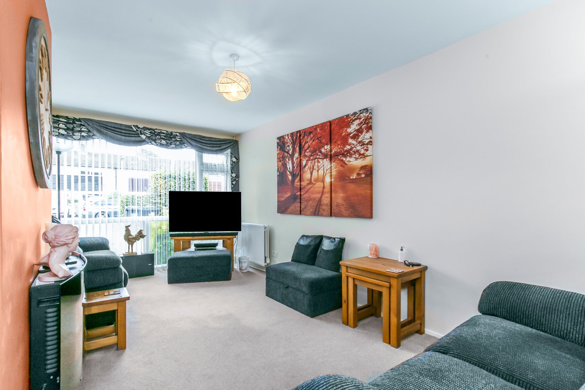 3 bedroom mid terraced house SSTC in Welwyn Garden City - Photograph 18