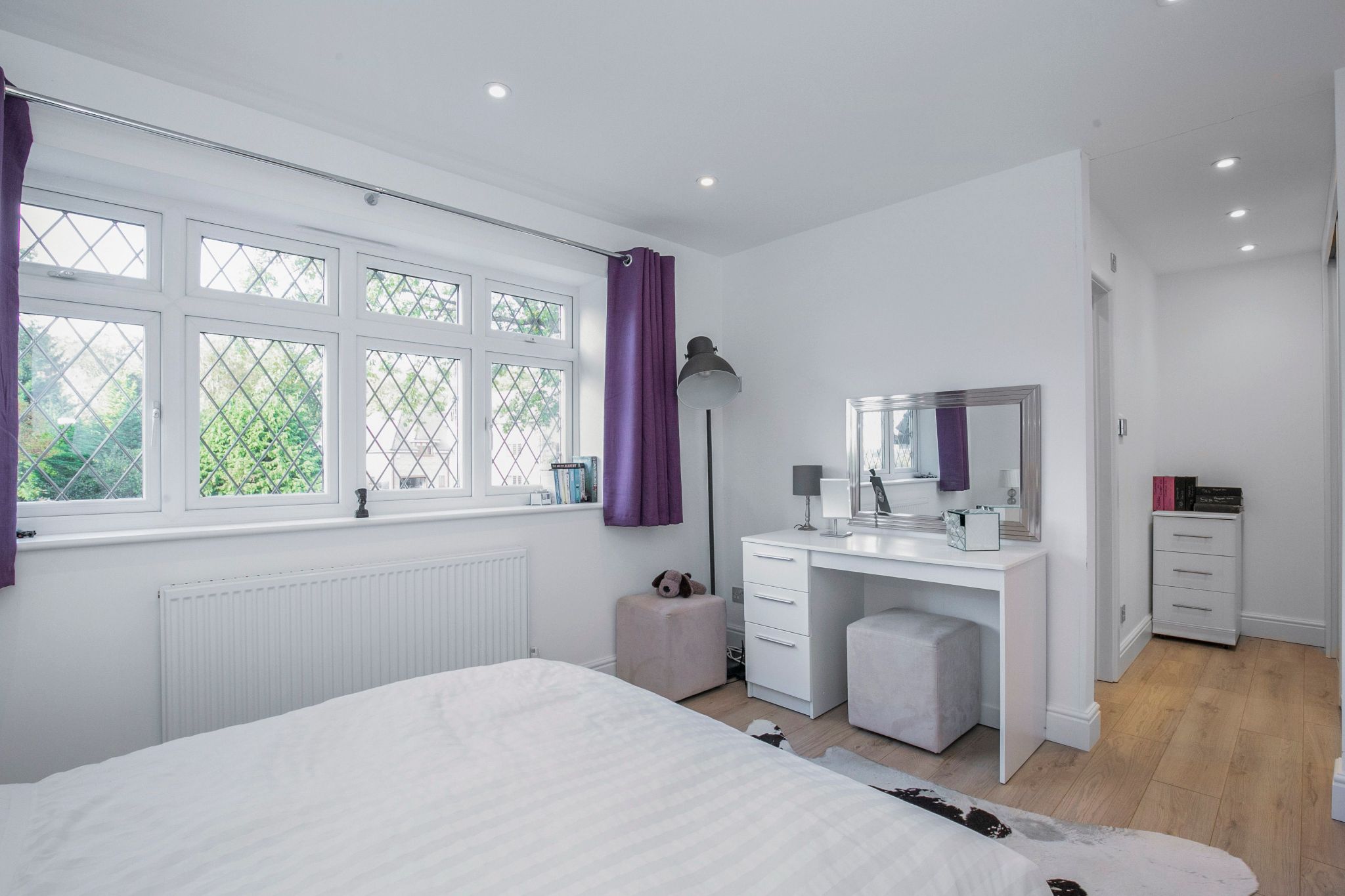 5 bedroom detached house For Sale in Brookmans Park - Photograph 26