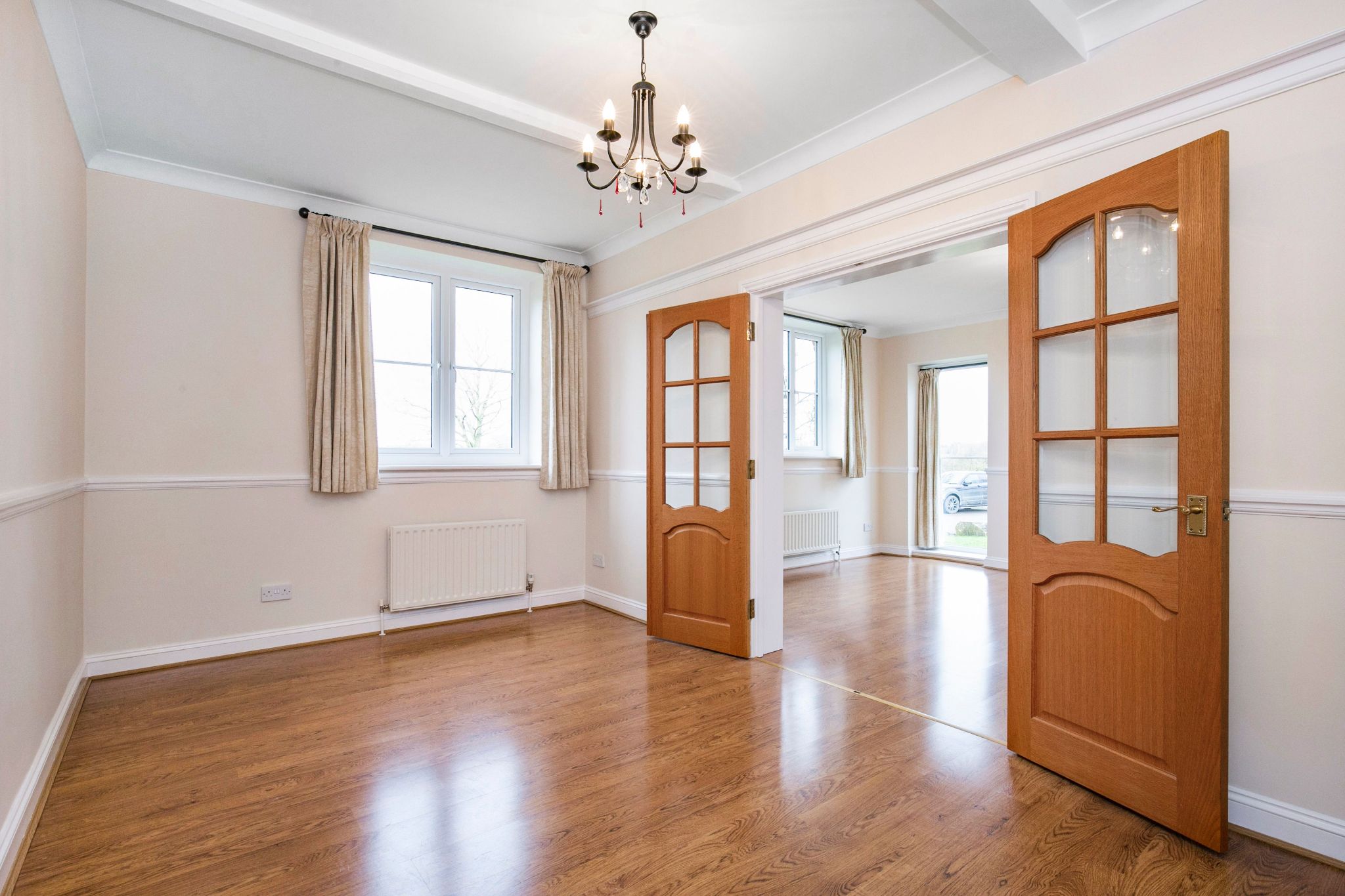 3 bedroom mews house SSTC in Nr. Brookmans Park - Photograph 8
