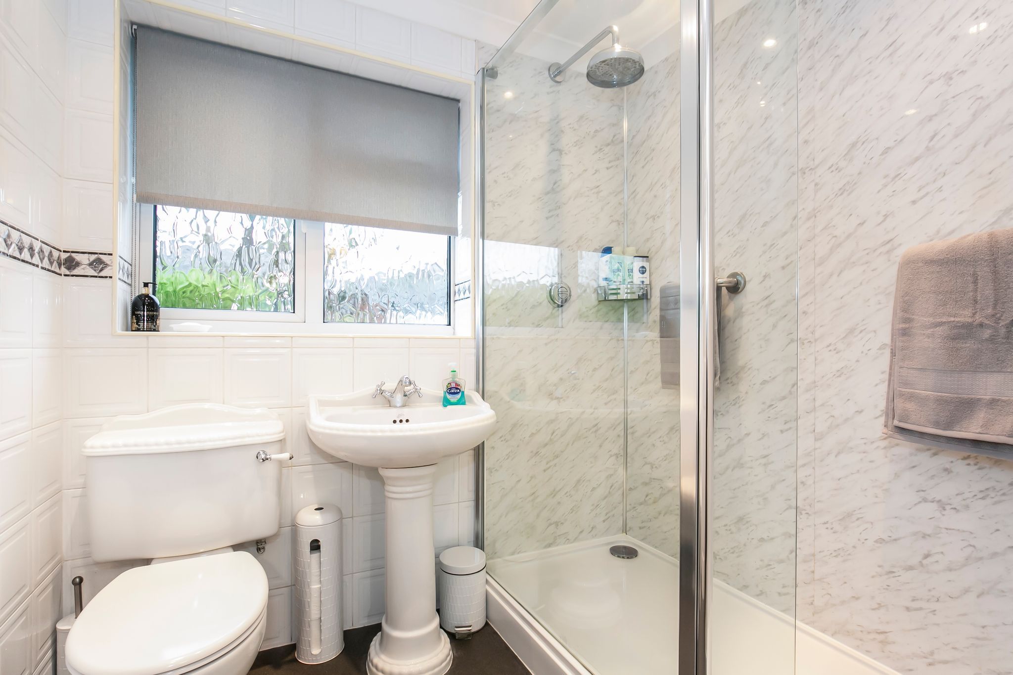4 bedroom detached house SSTC in Potters Bar - Photograph 11