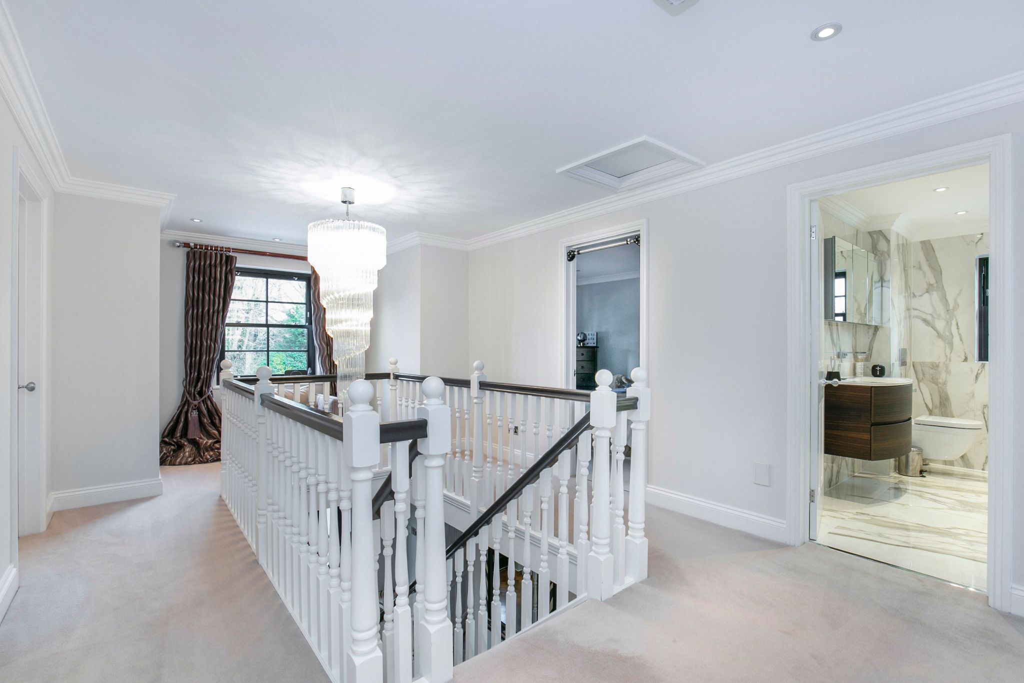 4 bedroom detached house SSTC in Little Berkhamsted - Photograph 15