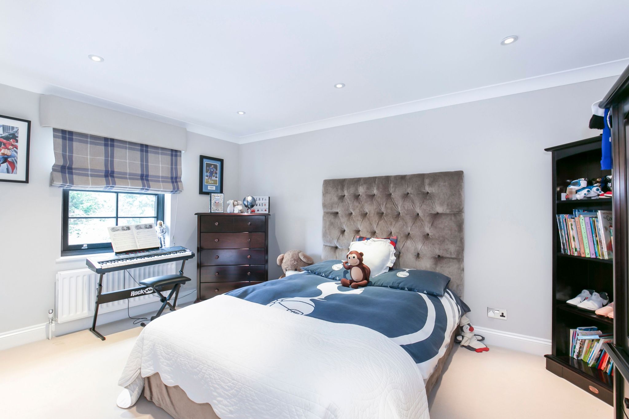 4 bedroom detached house SSTC in Little Berkhamsted - Photograph 8