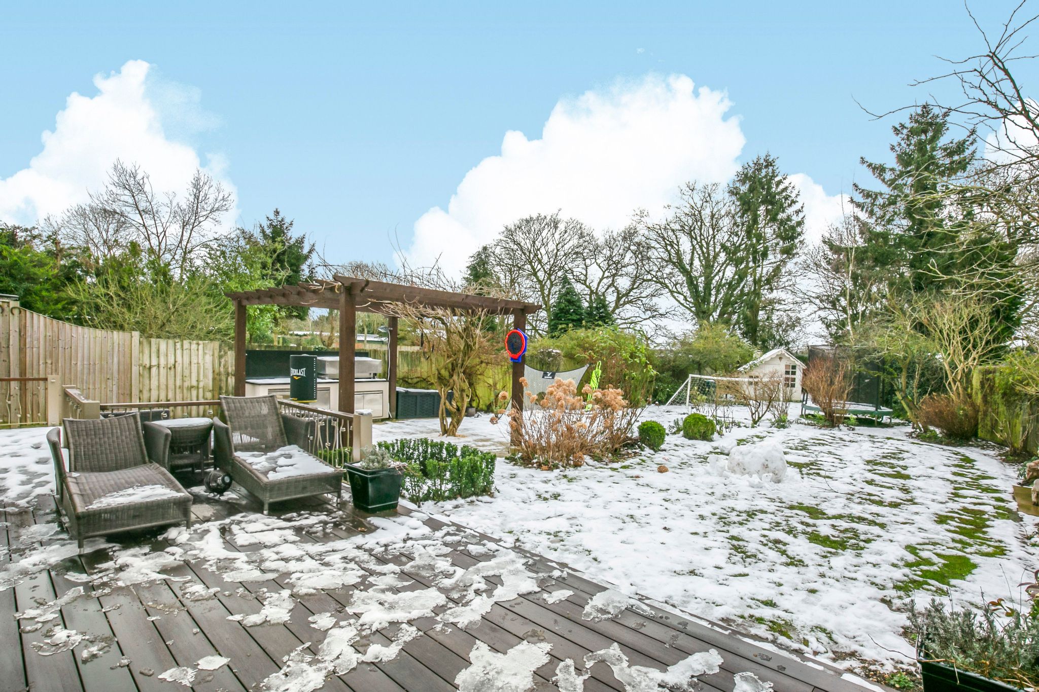 4 bedroom detached house SSTC in Little Berkhamsted - Photograph 6