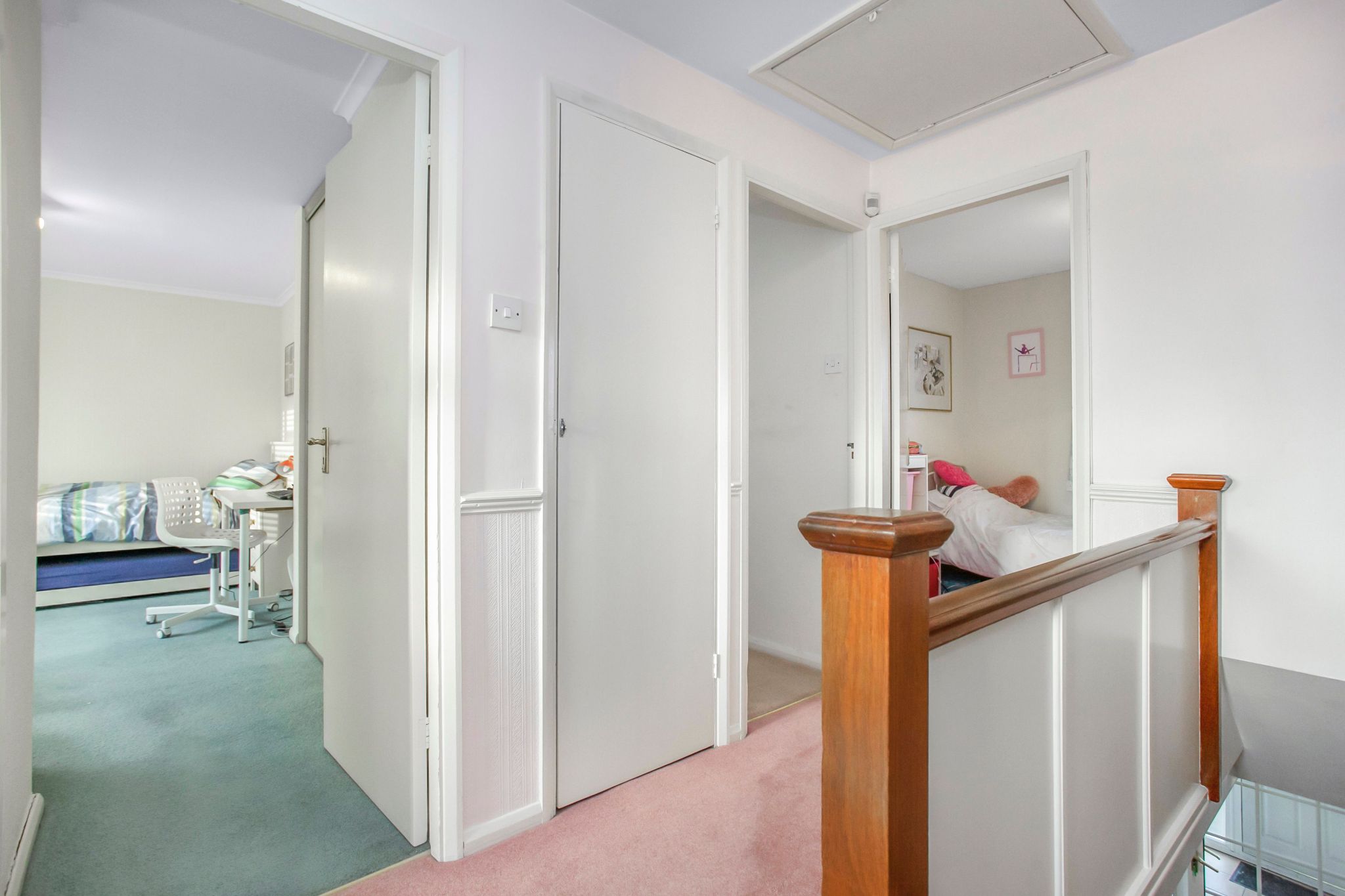3 bedroom semi-detached house SSTC in Brookmans Park - Photograph 12