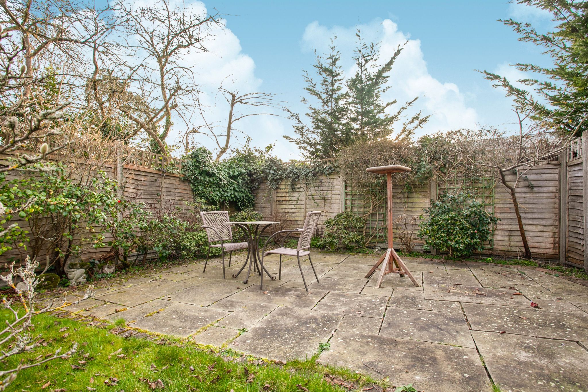 3 bedroom semi-detached house SSTC in Brookmans Park - Photograph 22