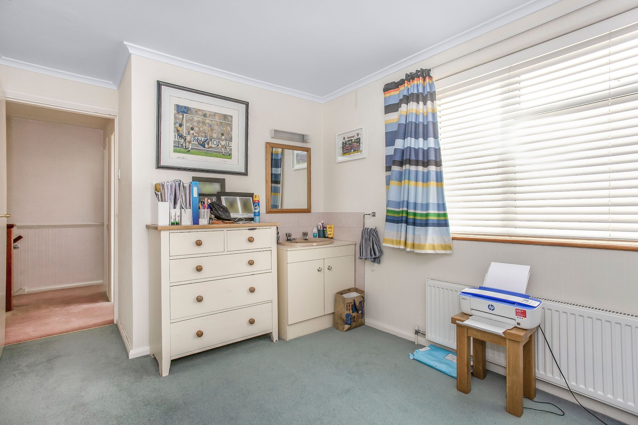 3 bedroom semi-detached house SSTC in Brookmans Park - Photograph 7