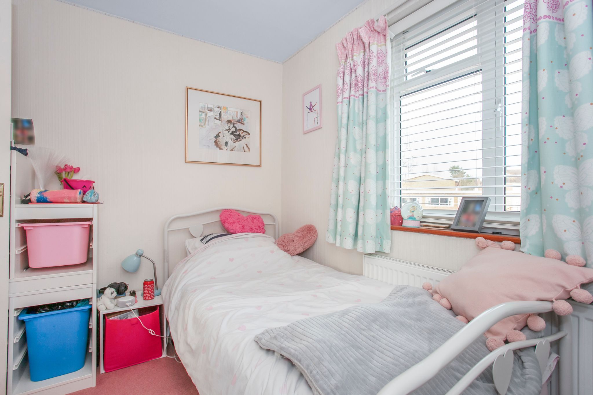 3 bedroom semi-detached house SSTC in Brookmans Park - Photograph 13