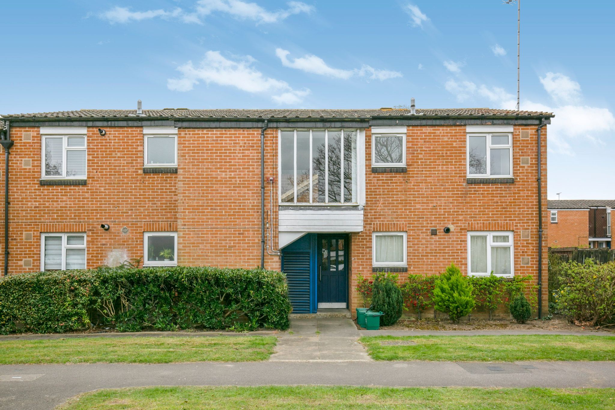 1 bedroom apartment flat/apartment SSTC in Hatfield - Photograph 2