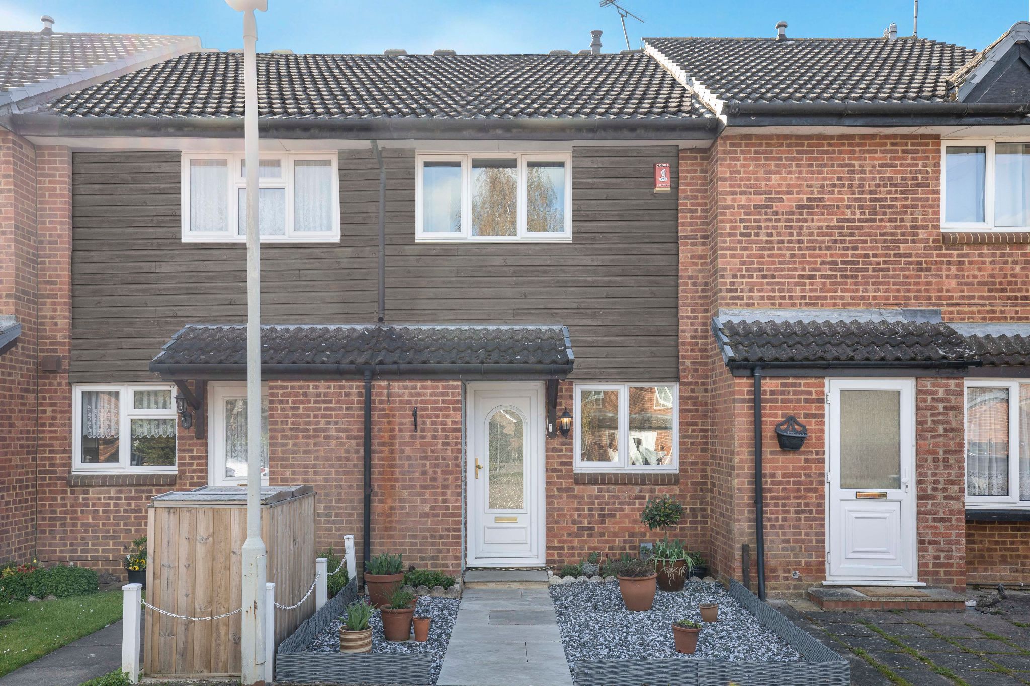2 bedroom mid terraced house SSTC in Welwyn Garden City - Photograph 12